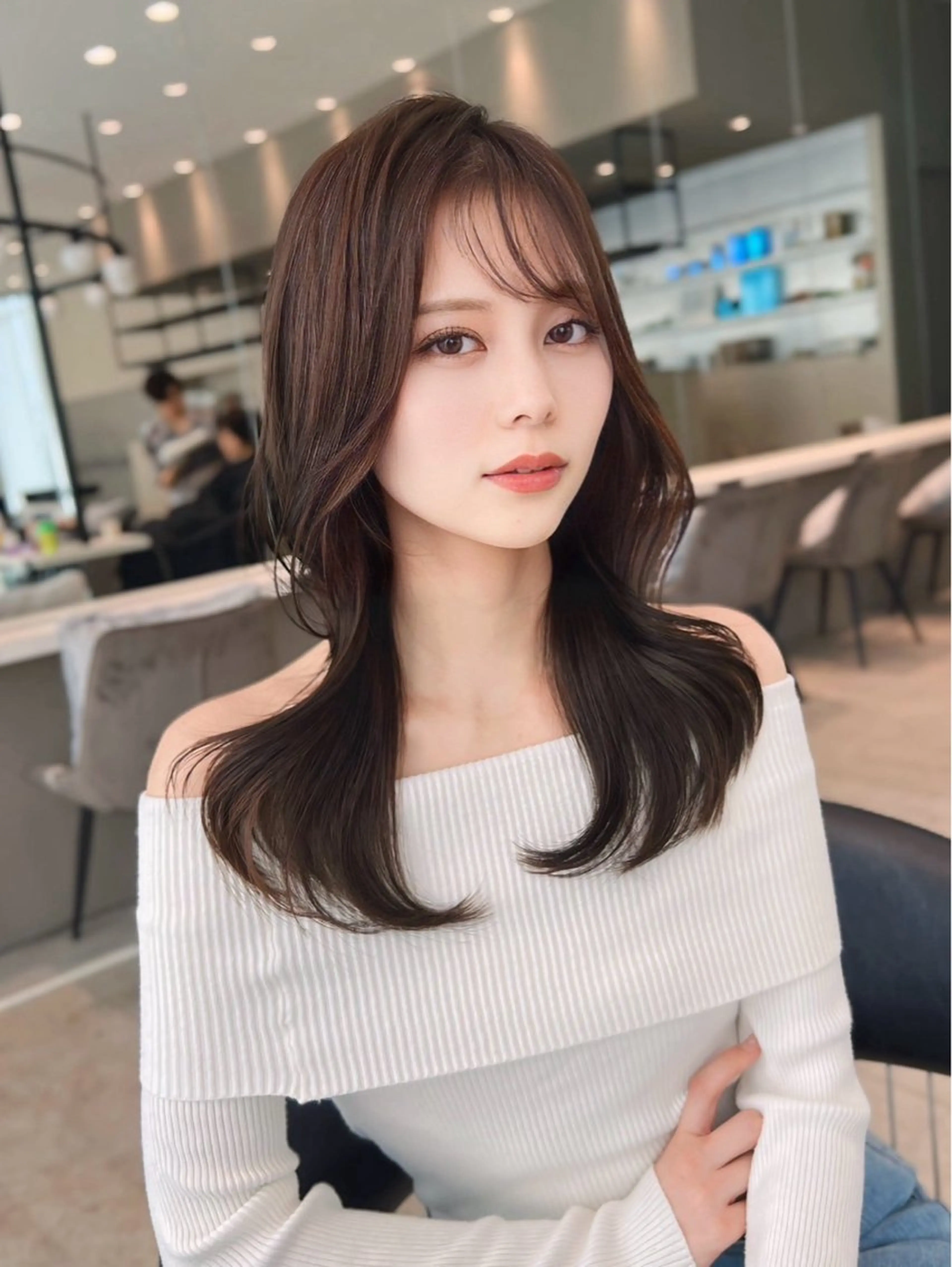 セミロング トリートメント 浅井 琥珀のヘアスタイル