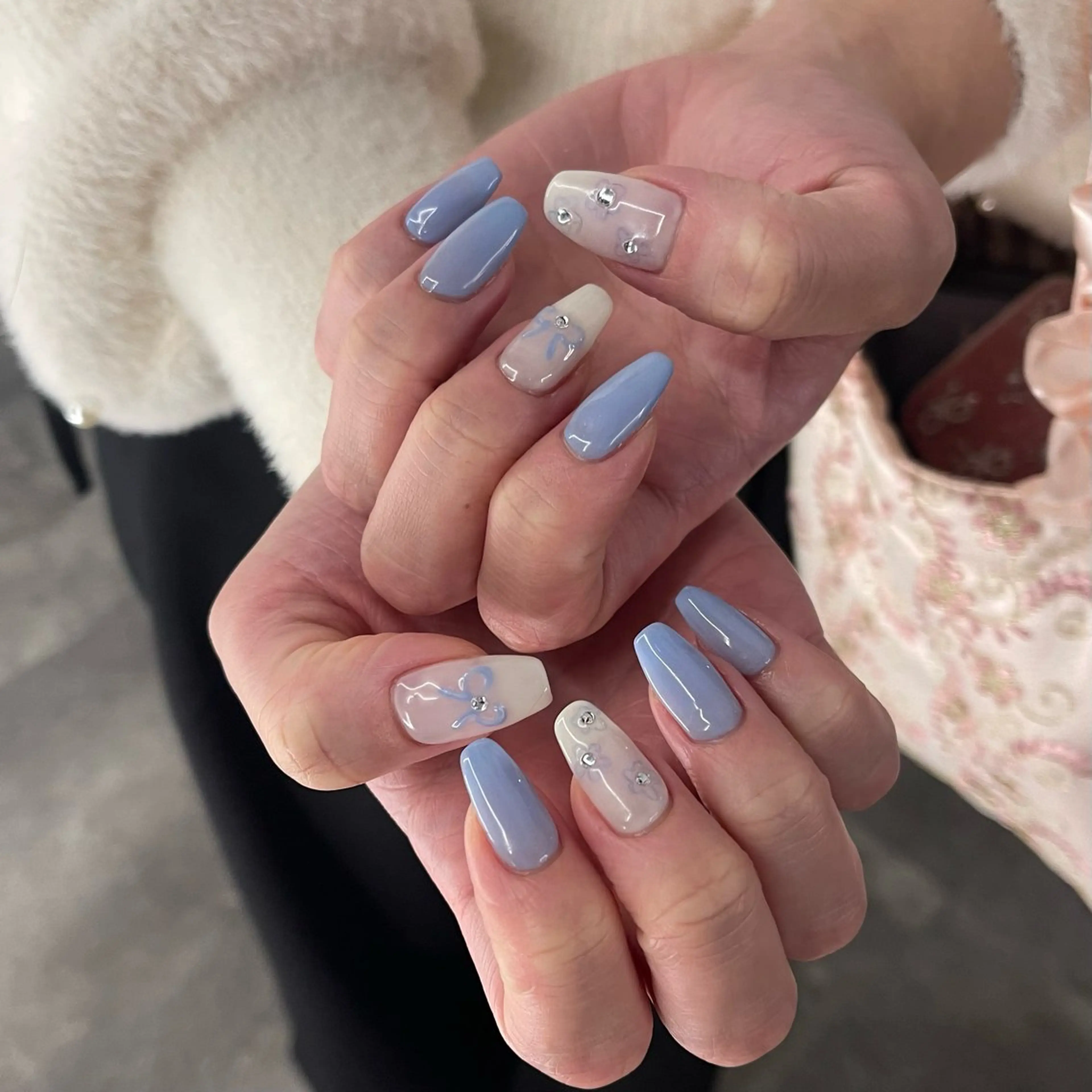 ネイル ハンドネイル chihiro 🗽のネイルデザイン