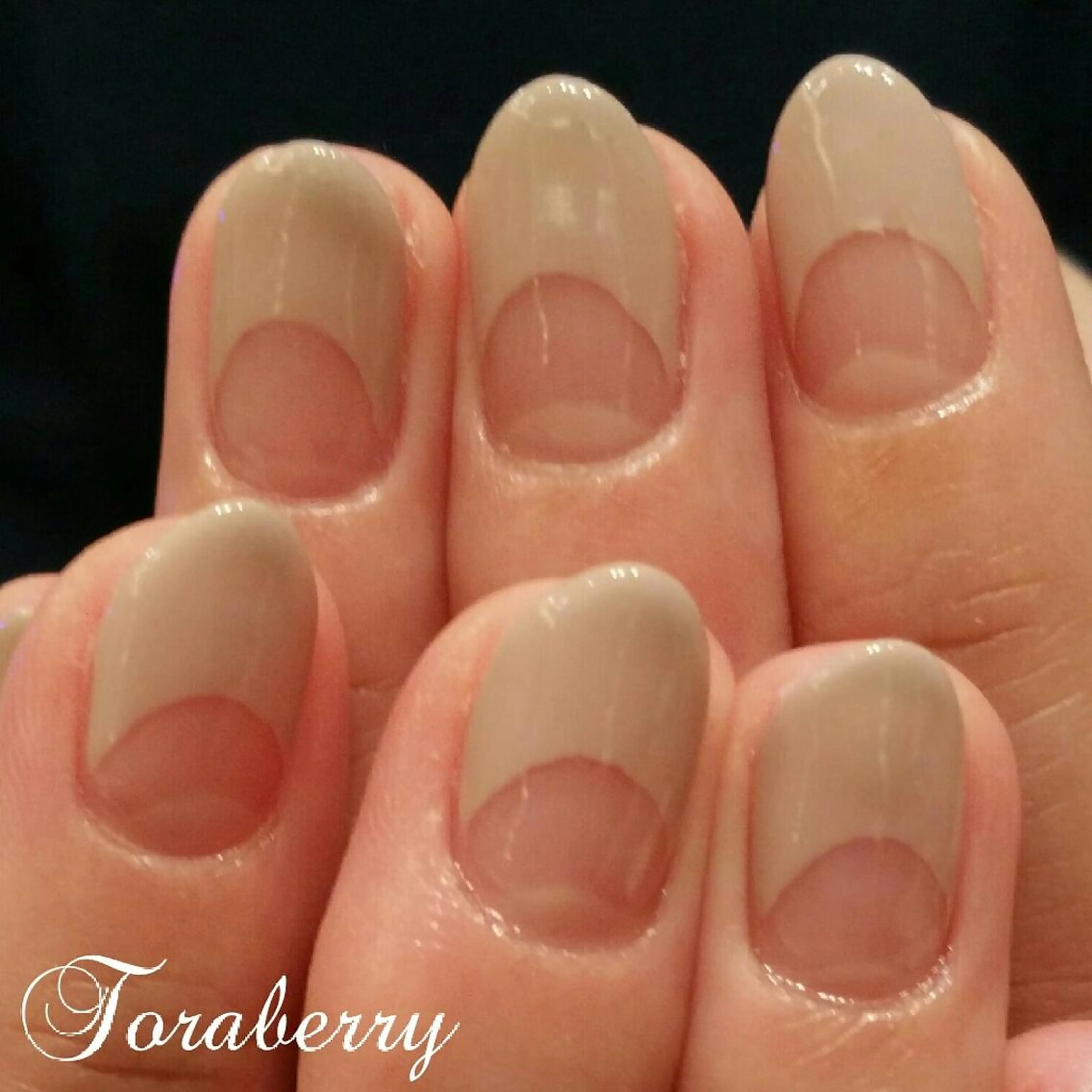 ネイル フレンチネイル 逆フレンチ ネイリスト なつみのネイルデザイン