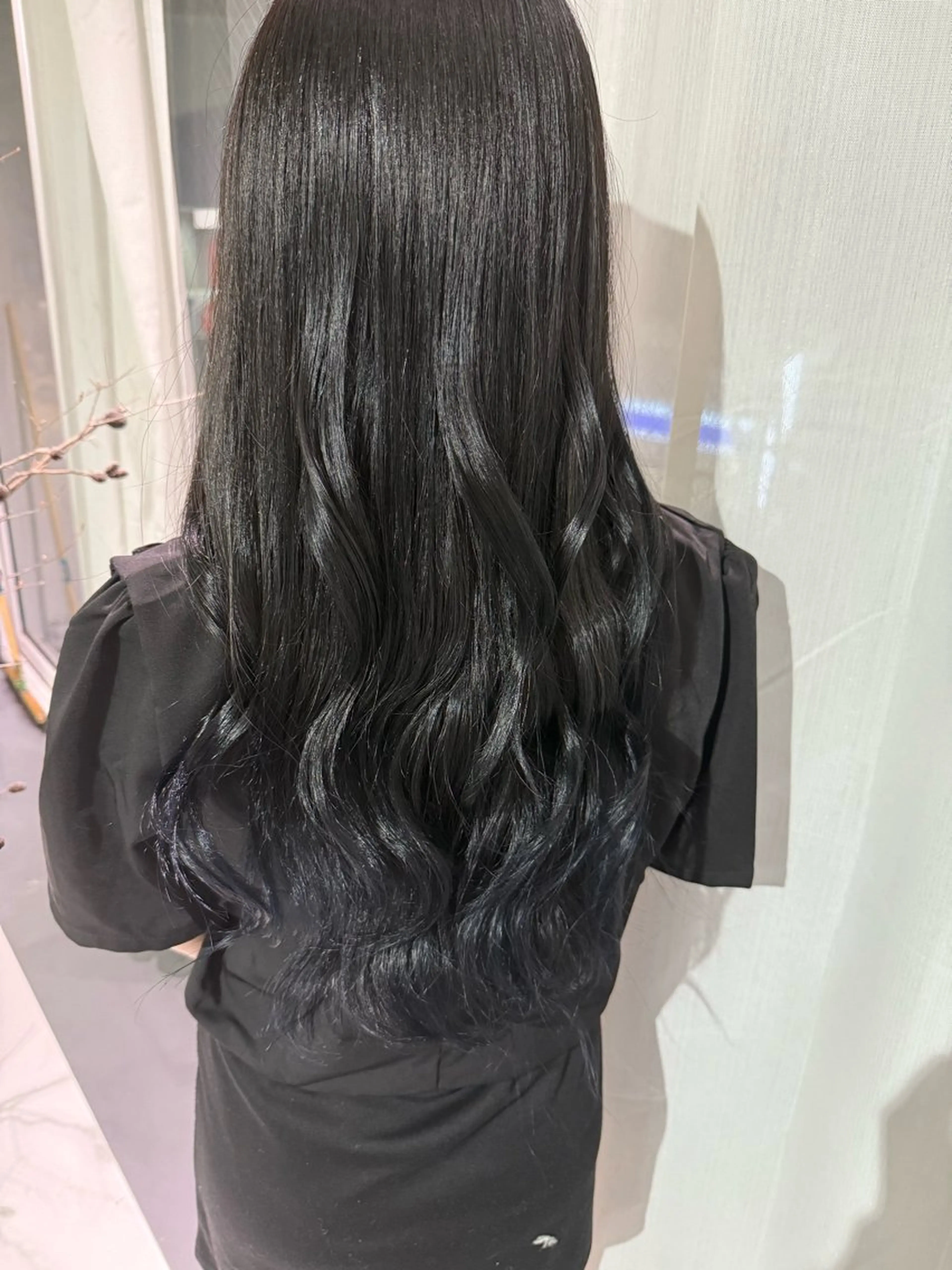 ロング ヘアカラー 八村 一花のヘアスタイル