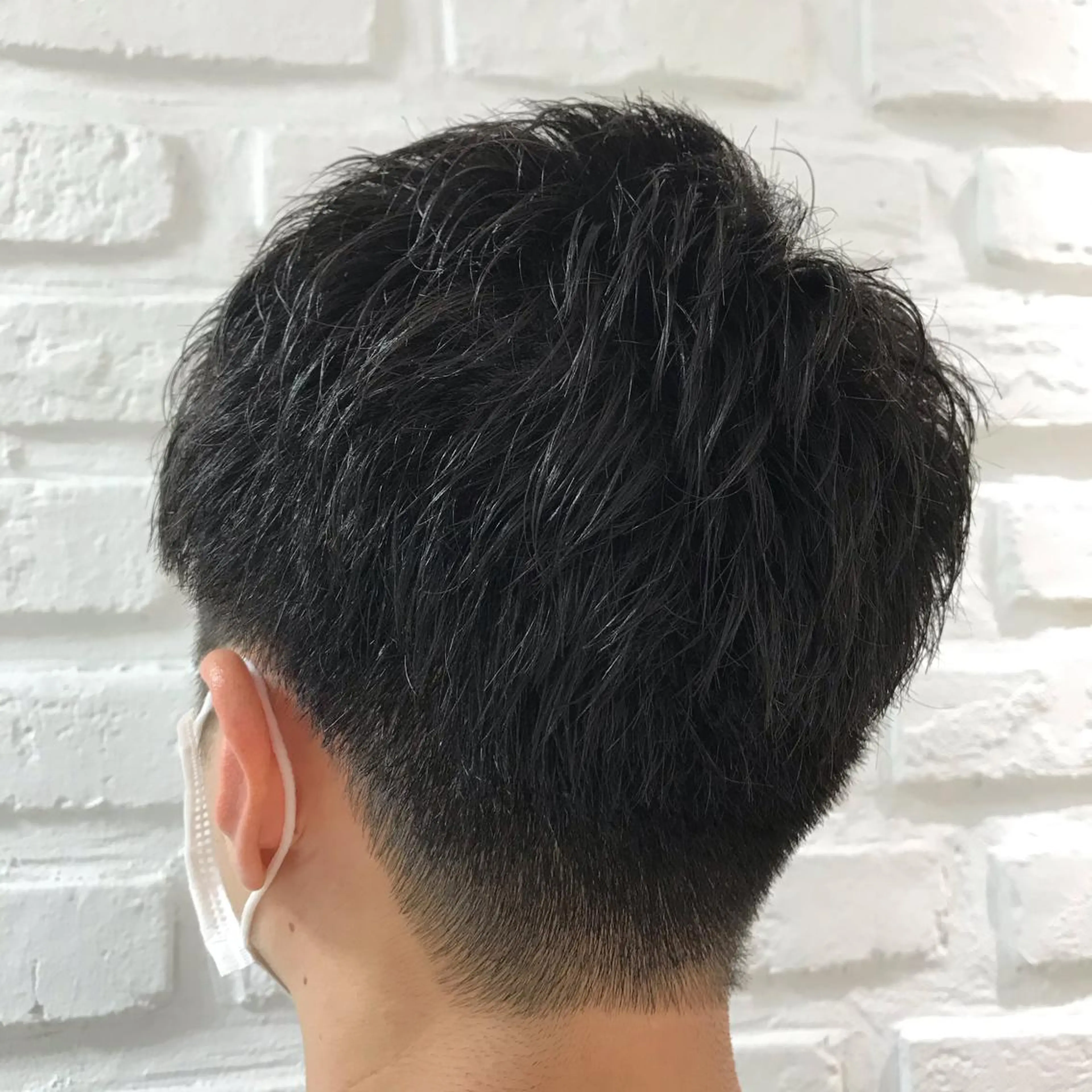 ショート メンズ 刈り上げ カット 暖色カラー💜 中山由梨のヘアスタイル