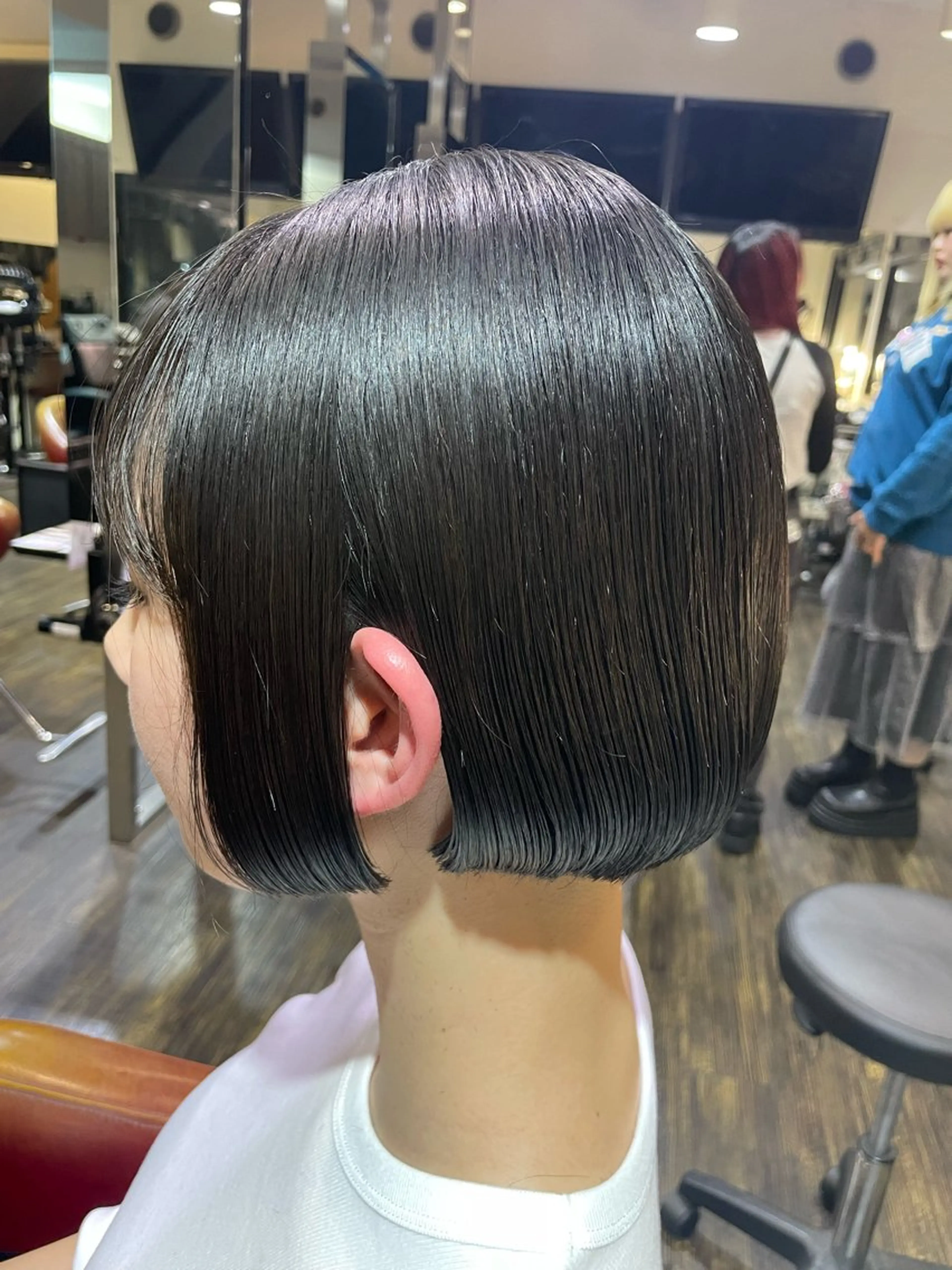 ショート カラー ボブ カット 佐藤 綾郁のヘアスタイル