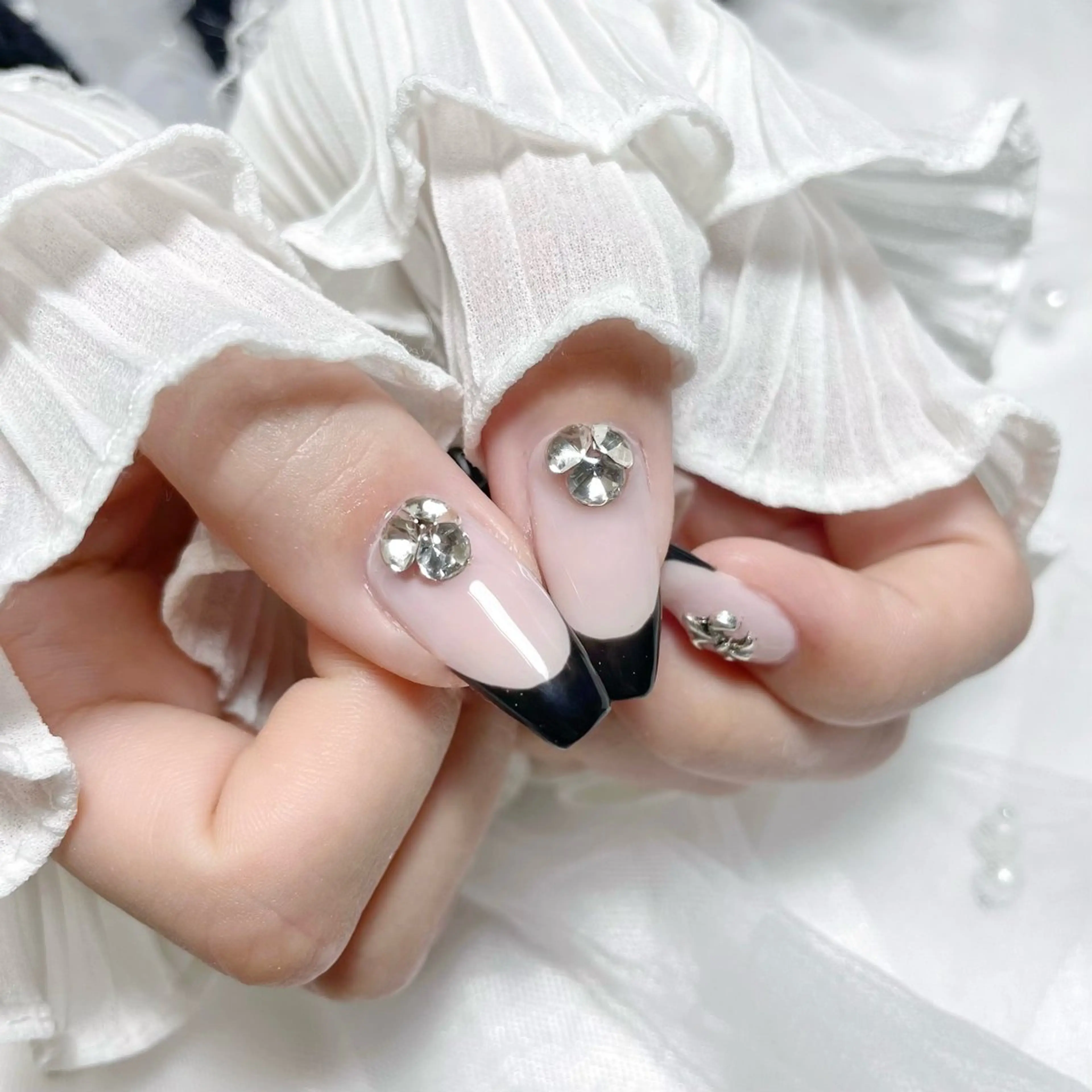 ネイル ハンドネイル 🎀藤沢ガーリーネイ ル/長さ出し🎀のネイルデザイン