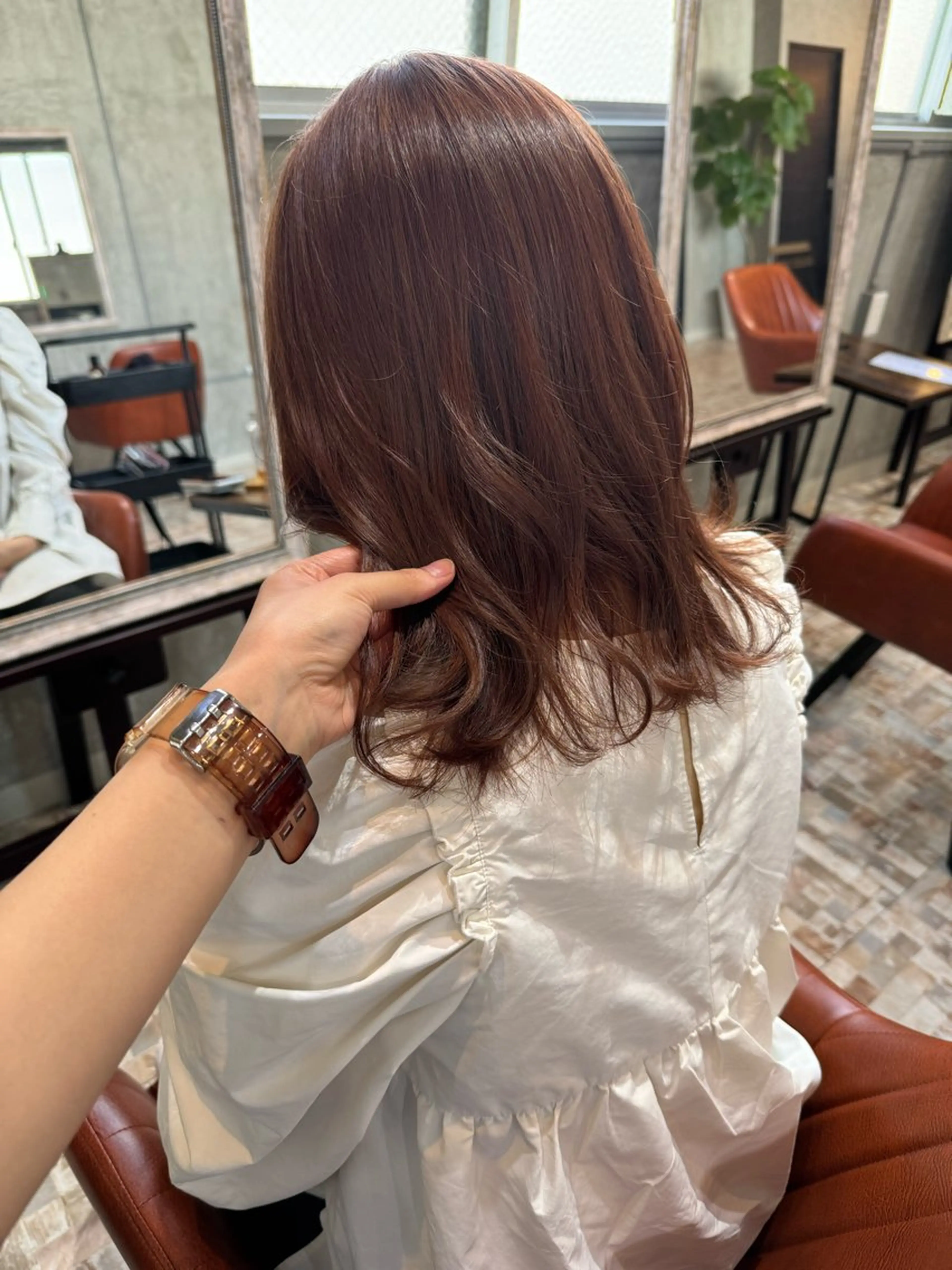 セミロング ヘアカラー botan🦖*･ amiのヘアスタイル