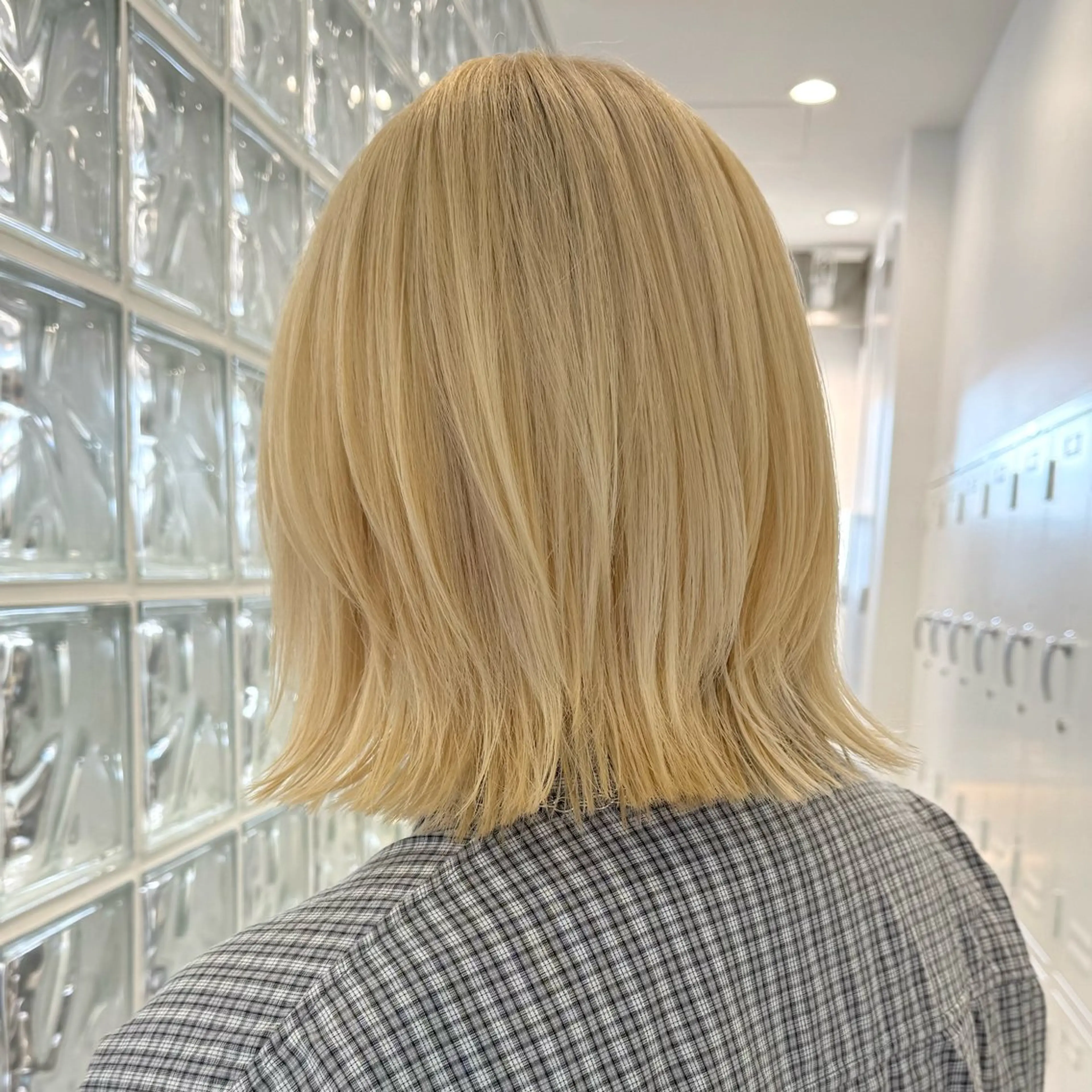 ショート カラー 抜きっぱなしブロンド ブロンド ハイトーンカラー リタッチモデル募集中 /りな⭐️のヘアスタイル