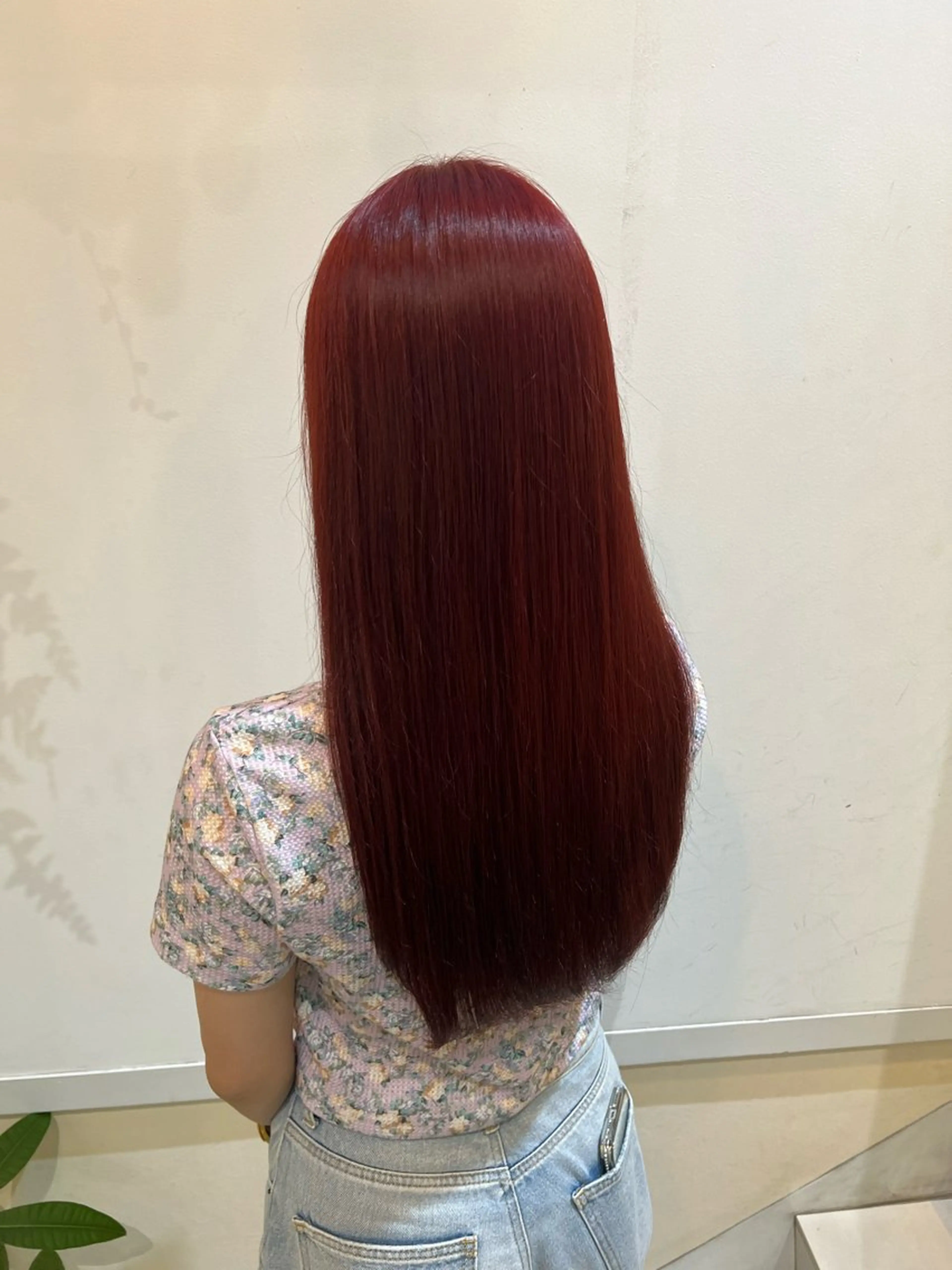 ロング カラー ブリーチ ボルドーカラー ブリーチなしカラー レッドカラー ヘアカラー ブリーチしない暖色 カラー🥀杉 優菜のヘアスタイル