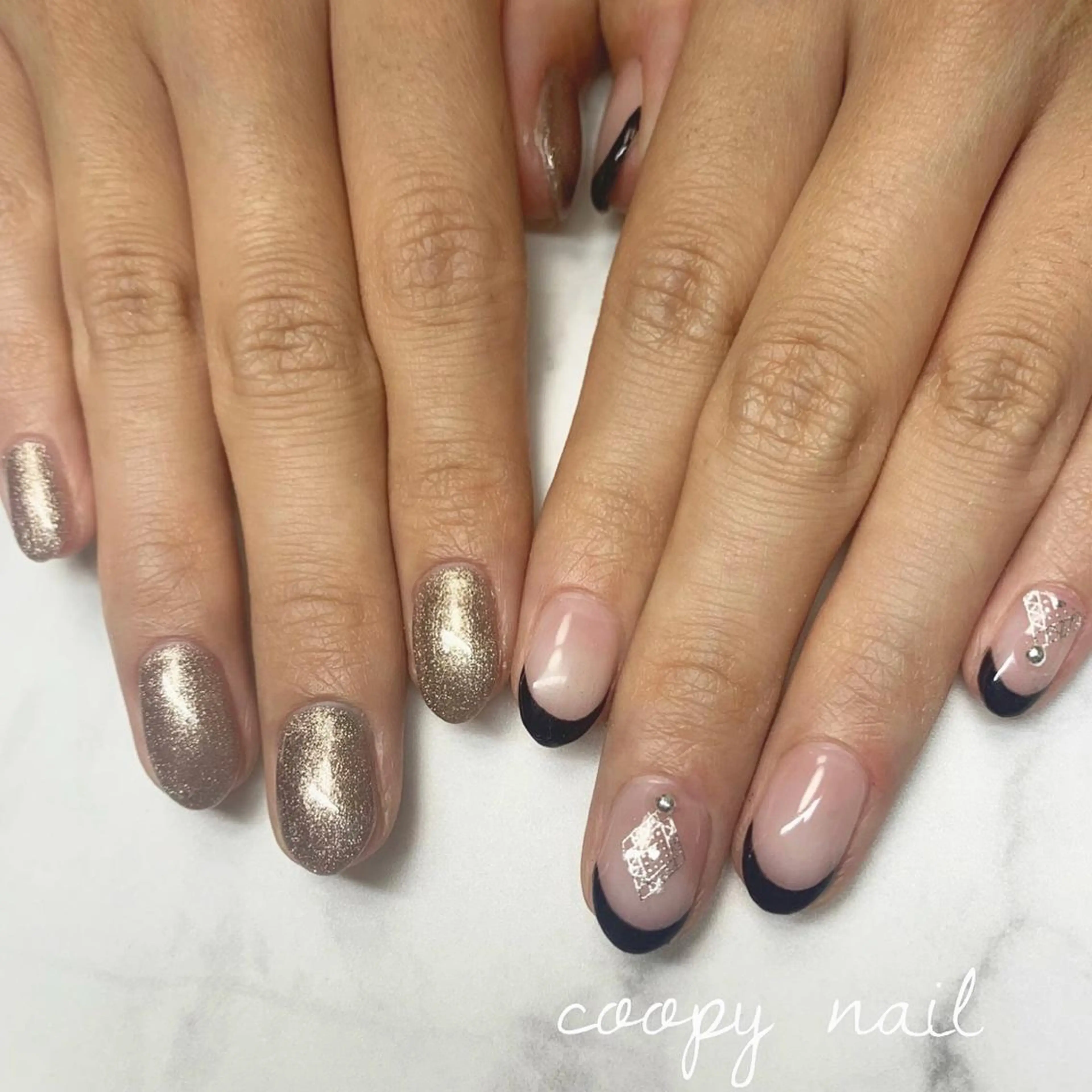 ネイル フレンチネイル ラメ(グリッター) ミラーネイル ニュアンスネイル シルバー nail salon coopy所属・野澤 美優のネイルデザイン