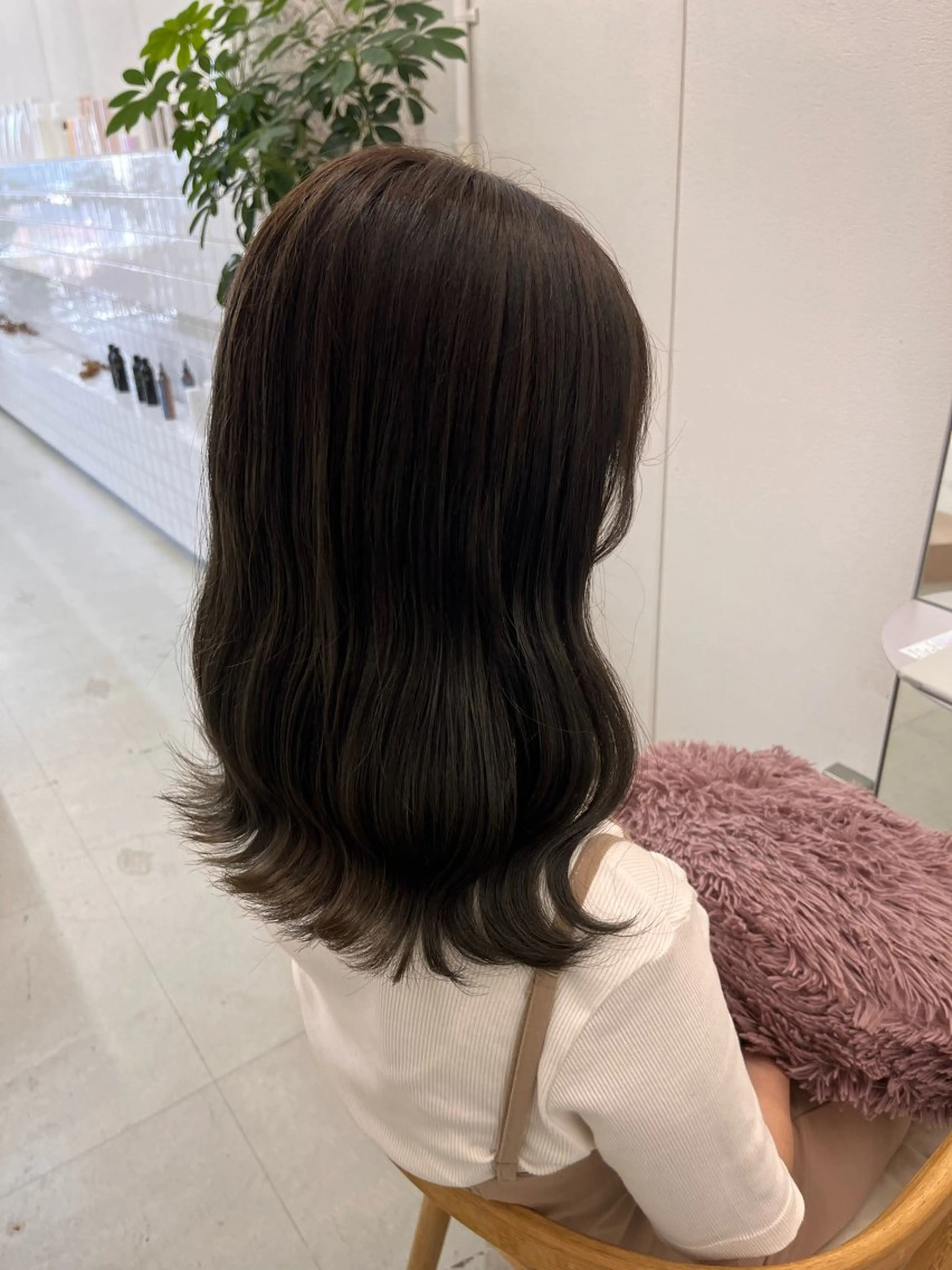 セミロング カラー オリーブカラー 暖色カラー／ ヘアセット🌛櫻井舞のヘアスタイル