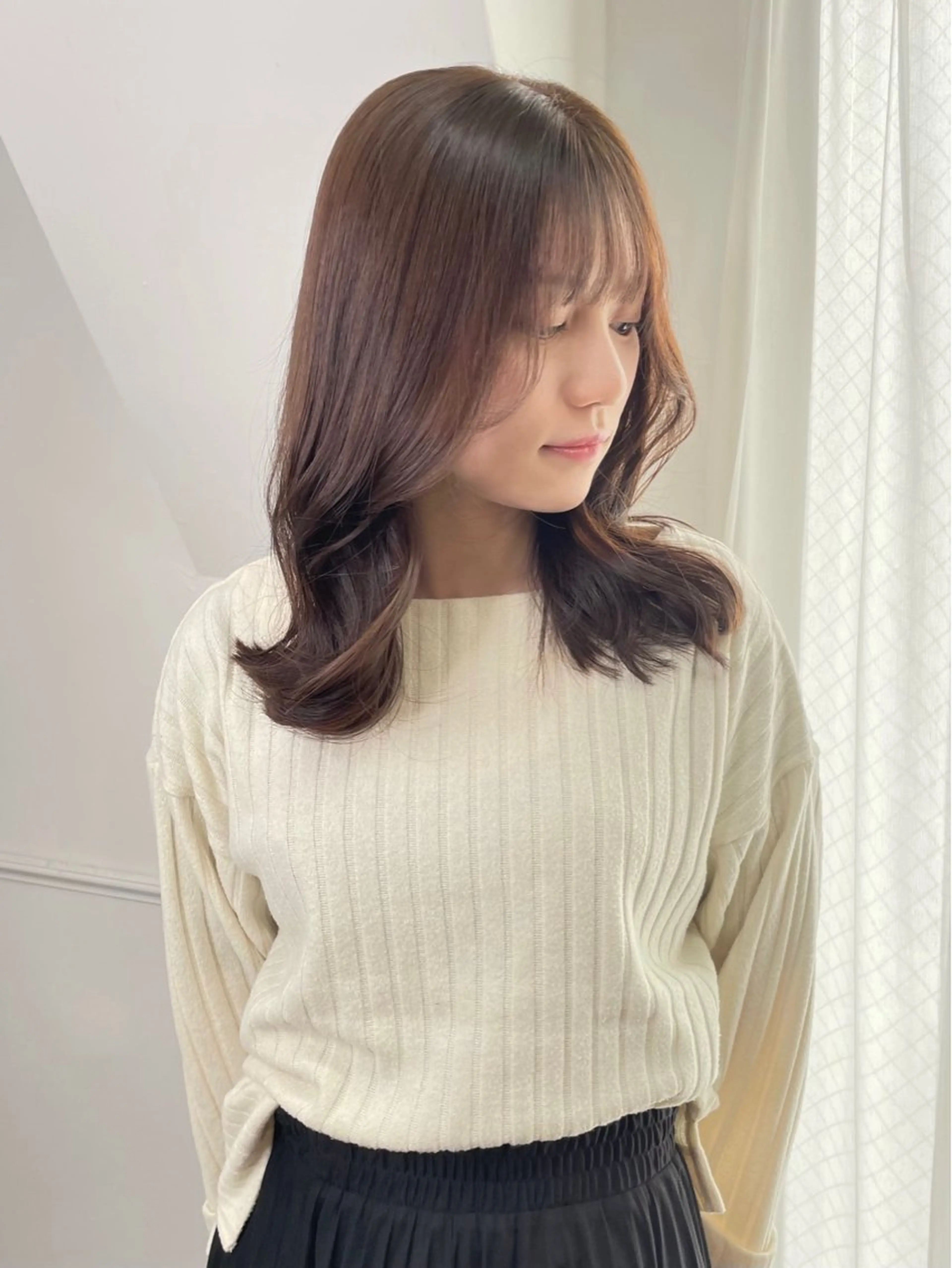 セミロング カラー ヘアアレンジ アッシュ ベージュカラー ブリーチ 透明感カラー ダブルカラー カット ヘアカラー トリートメント maoブリーチ無し 似合わせカラーのヘアスタイル