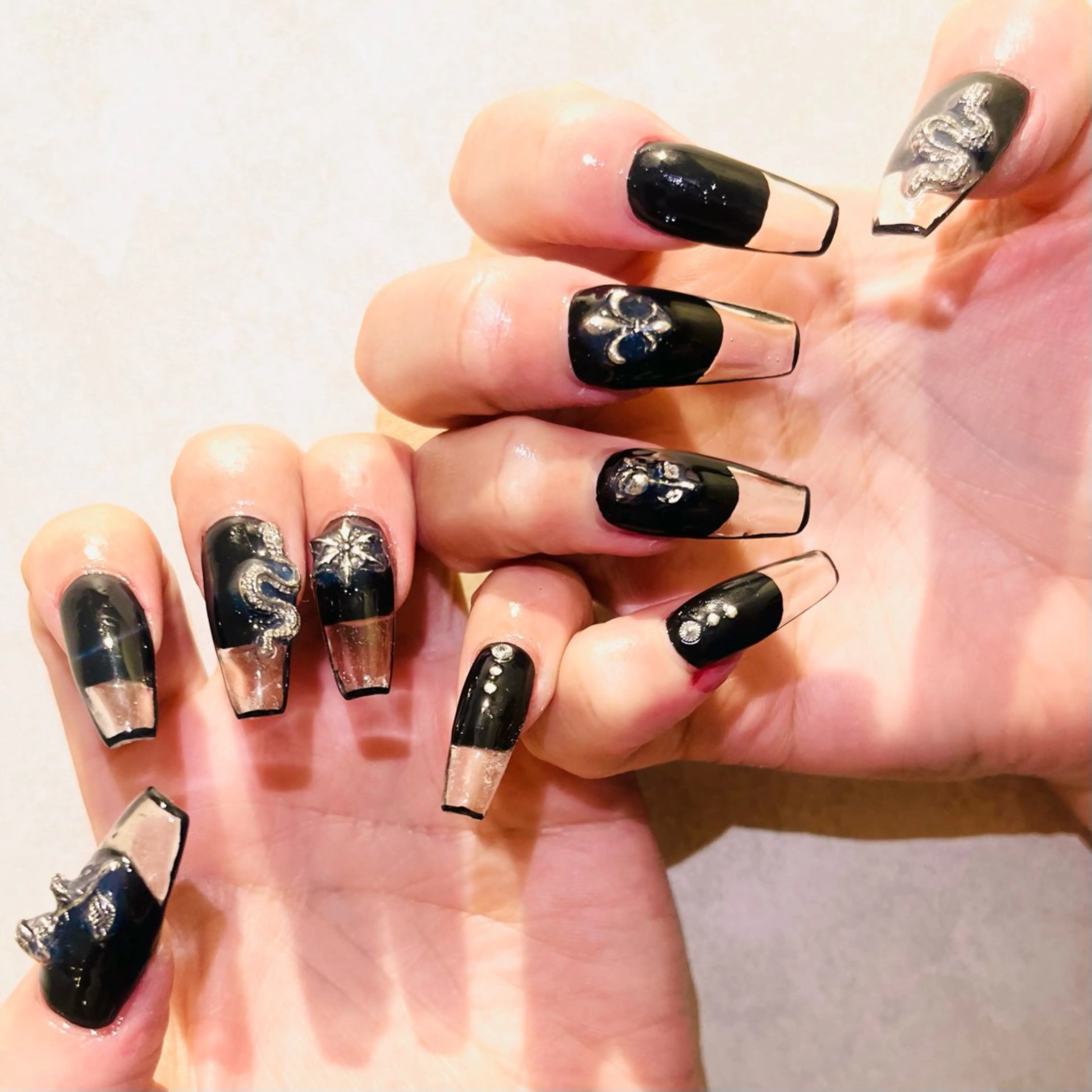 ネイル ハンドネイル Hair removal & Beauty salon Produce by Lucia所属・nail salon Luciaのネイルデザイン