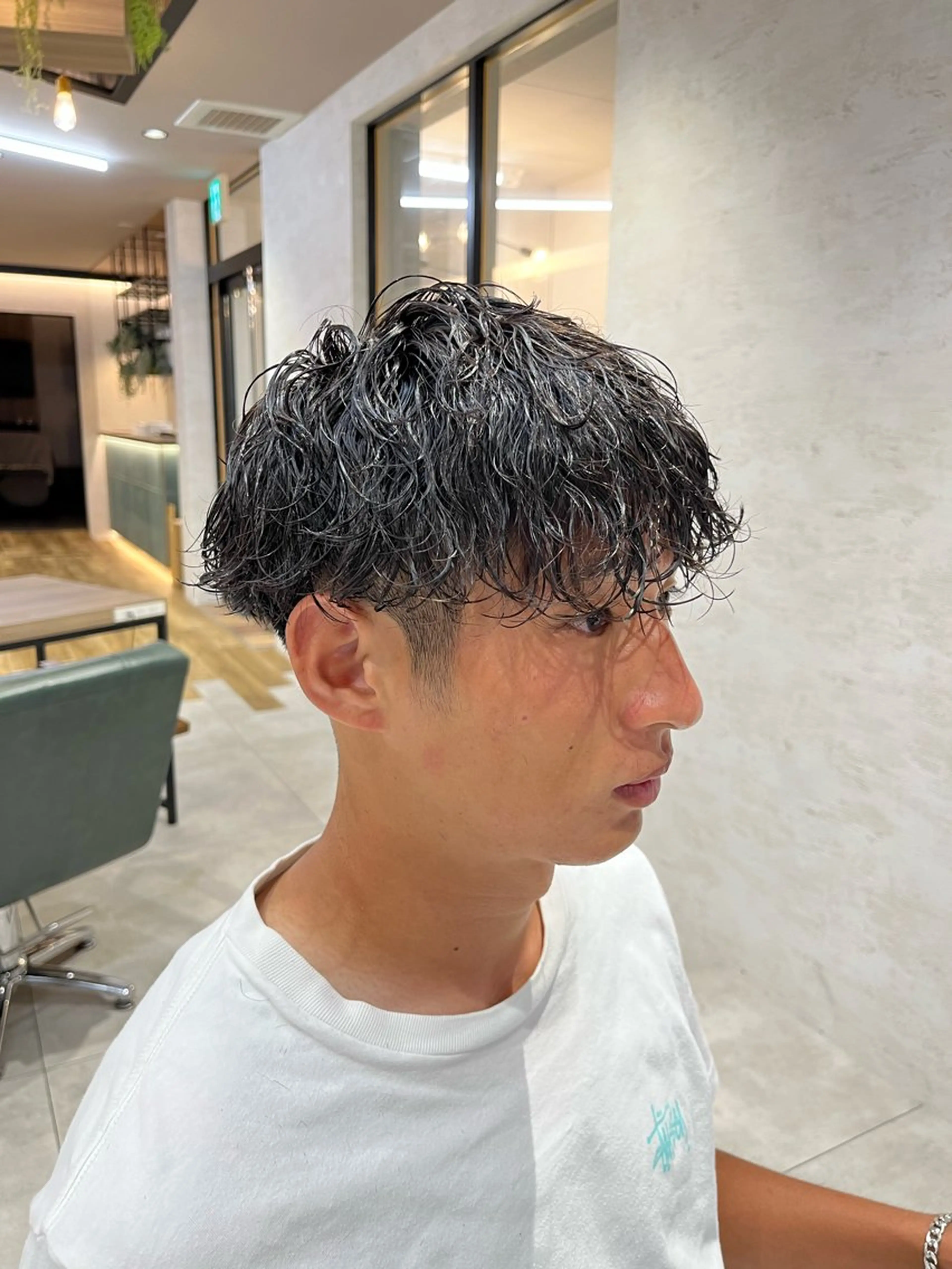 パーマ 茅場 悠介のヘアスタイル