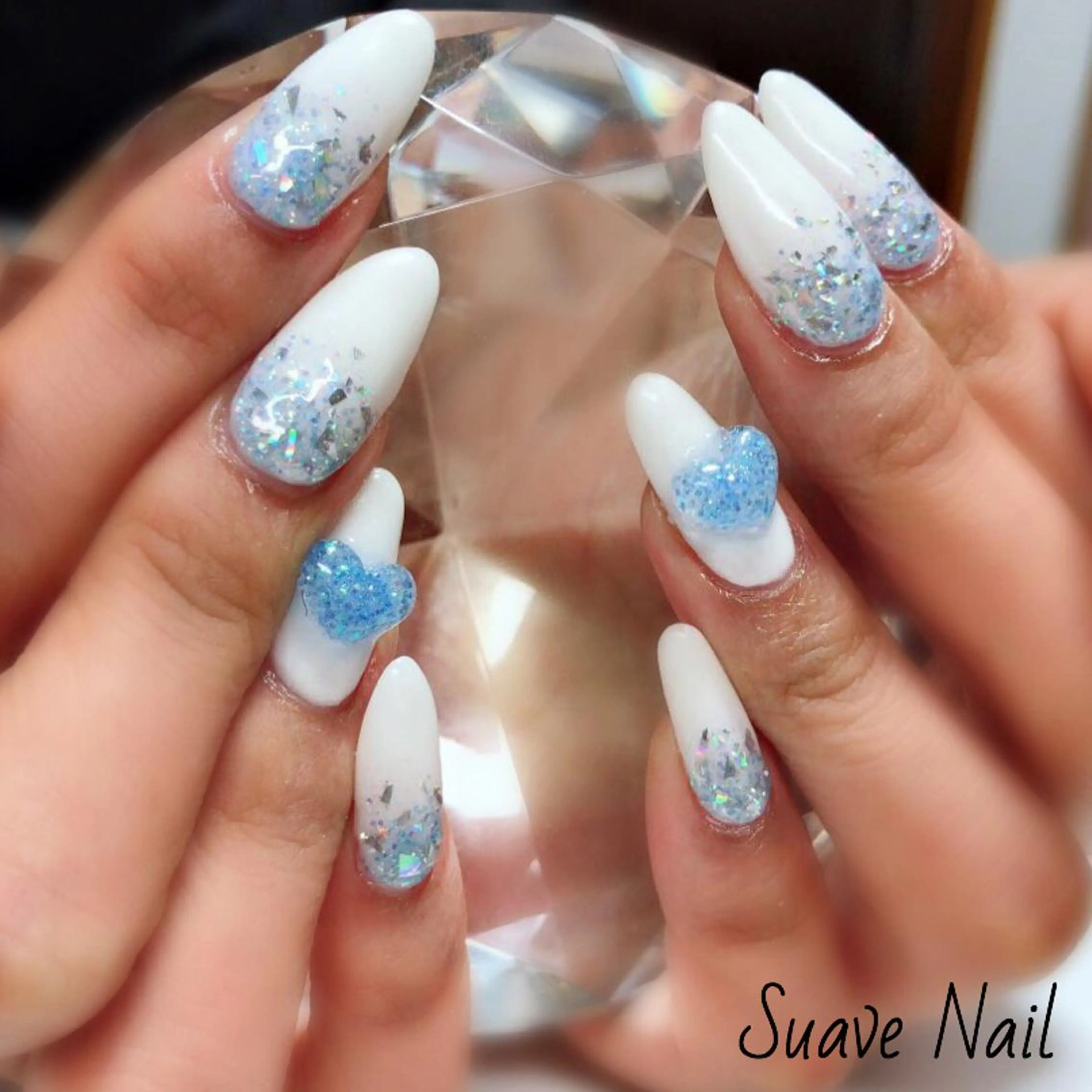 ネイル ブルー ジェルネイル 氷ネイル・うるうるネイル 夏ネイル ホワイト Nail Suave (シュアーヴ)のネイルデザイン