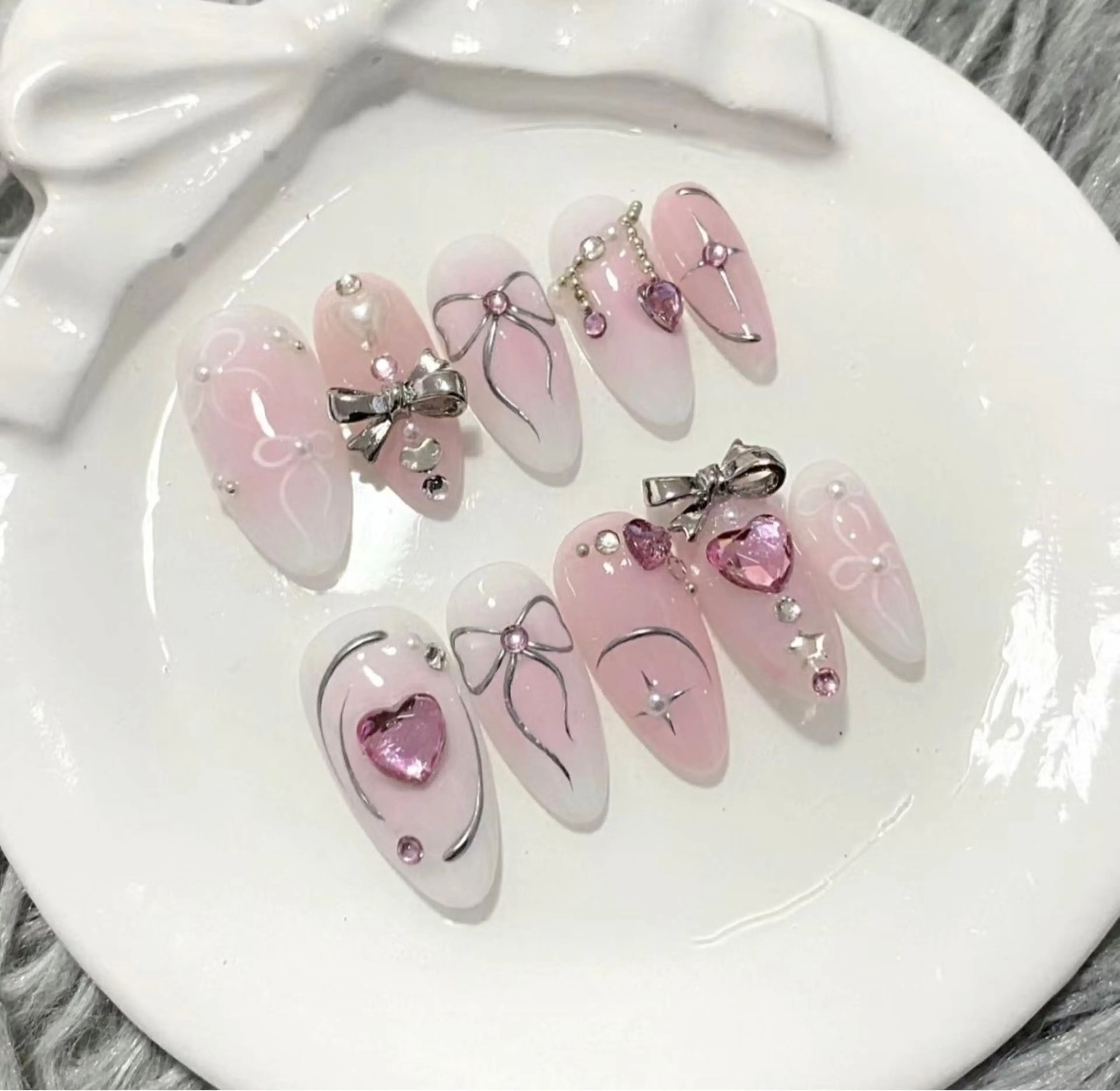 ネイル ハンドネイル 🍑 momo_nailのネイルデザイン