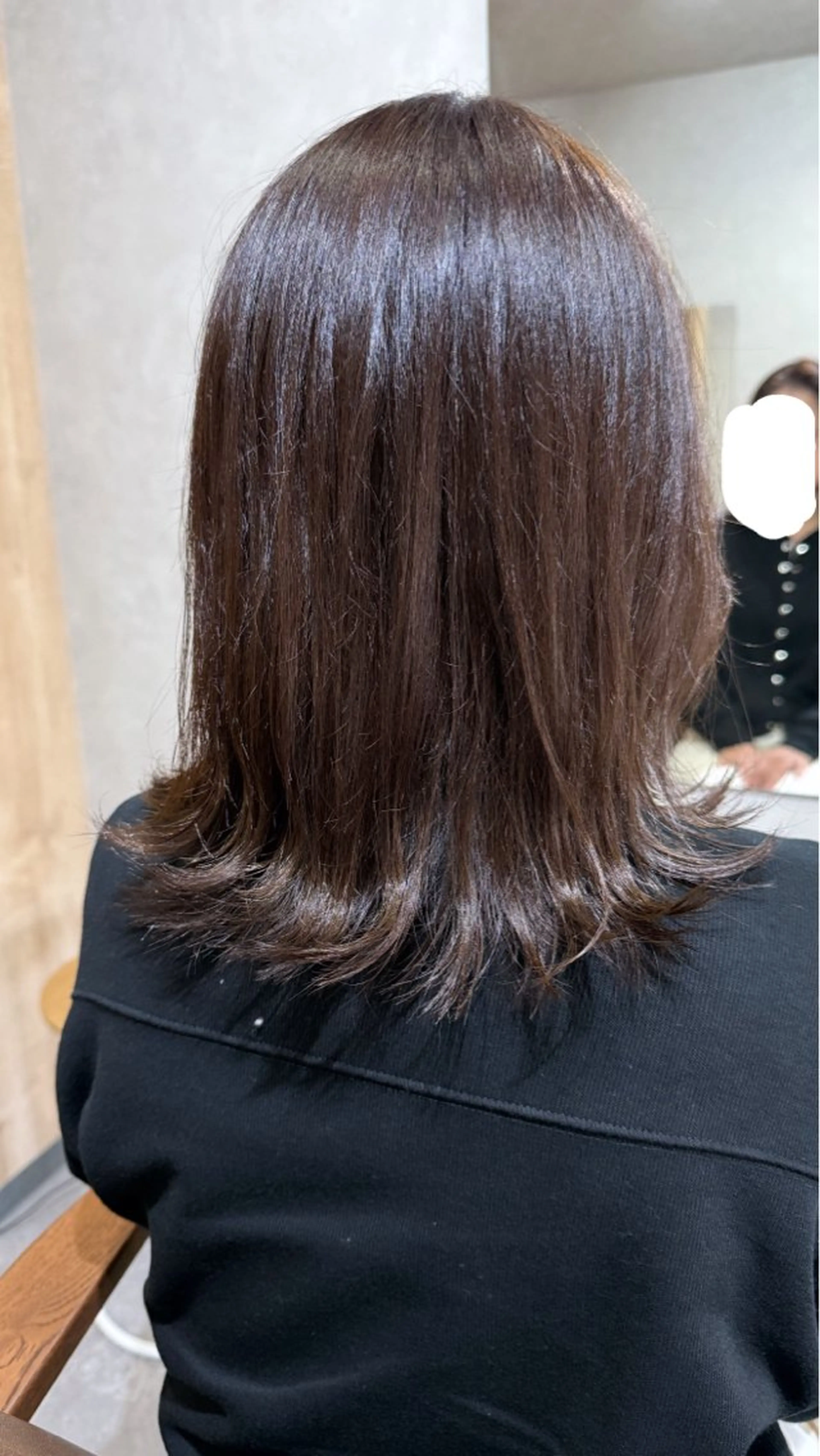 ミディアム カット ヘアカラー Bish Yanaのヘアスタイル