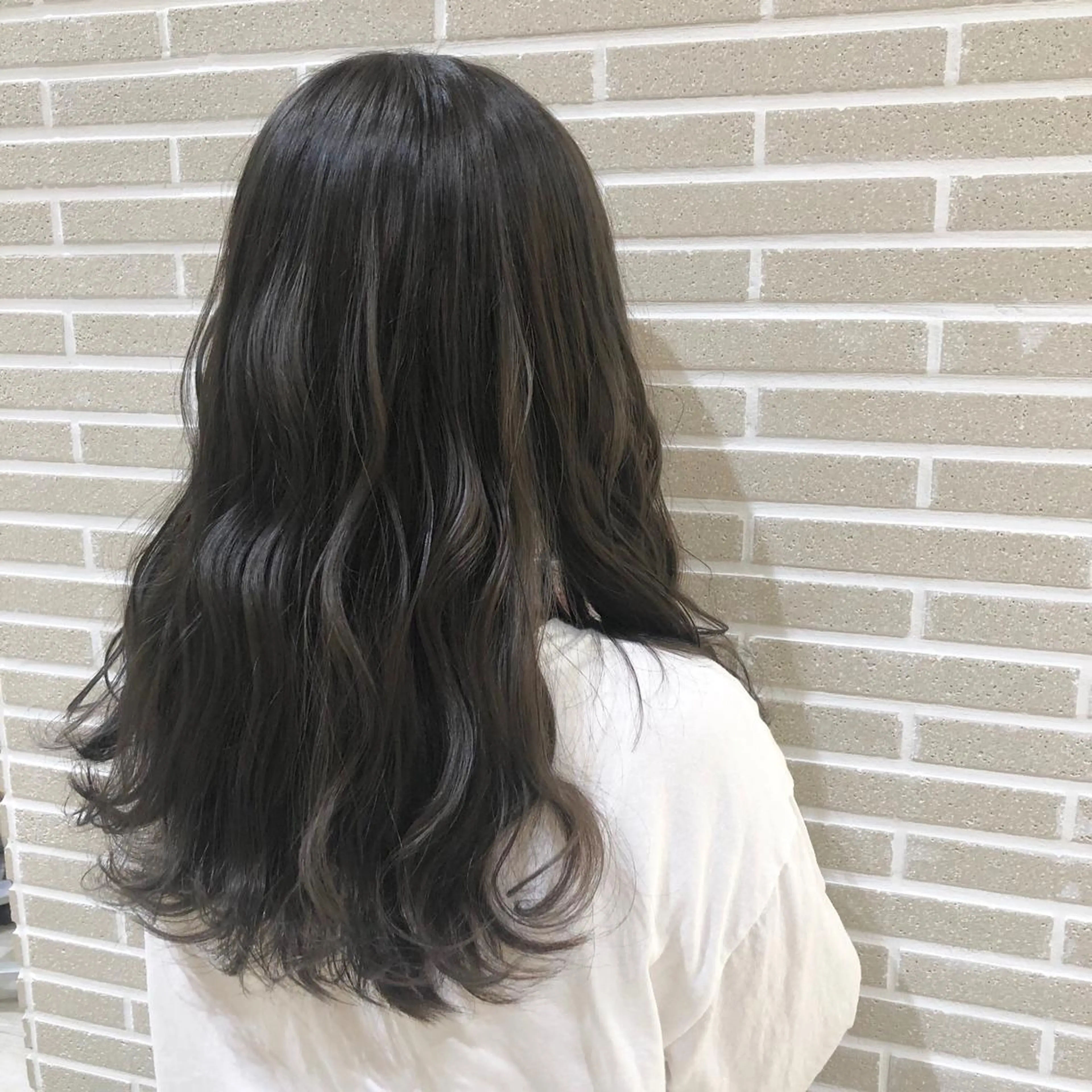 ロング 植田 菜月のヘアスタイル
