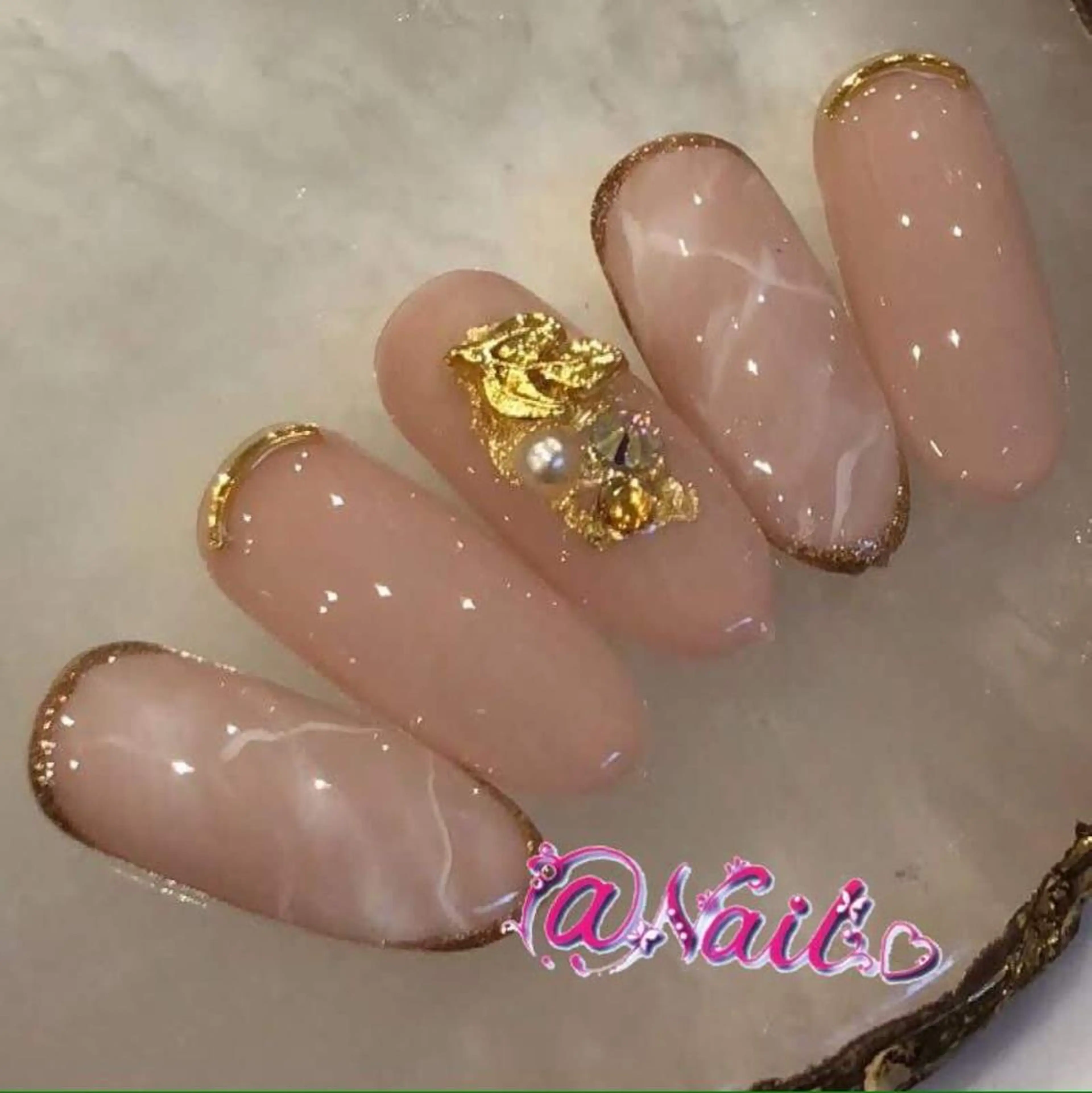 ネイル ネイルチップ 小尾 栞のネイルデザイン