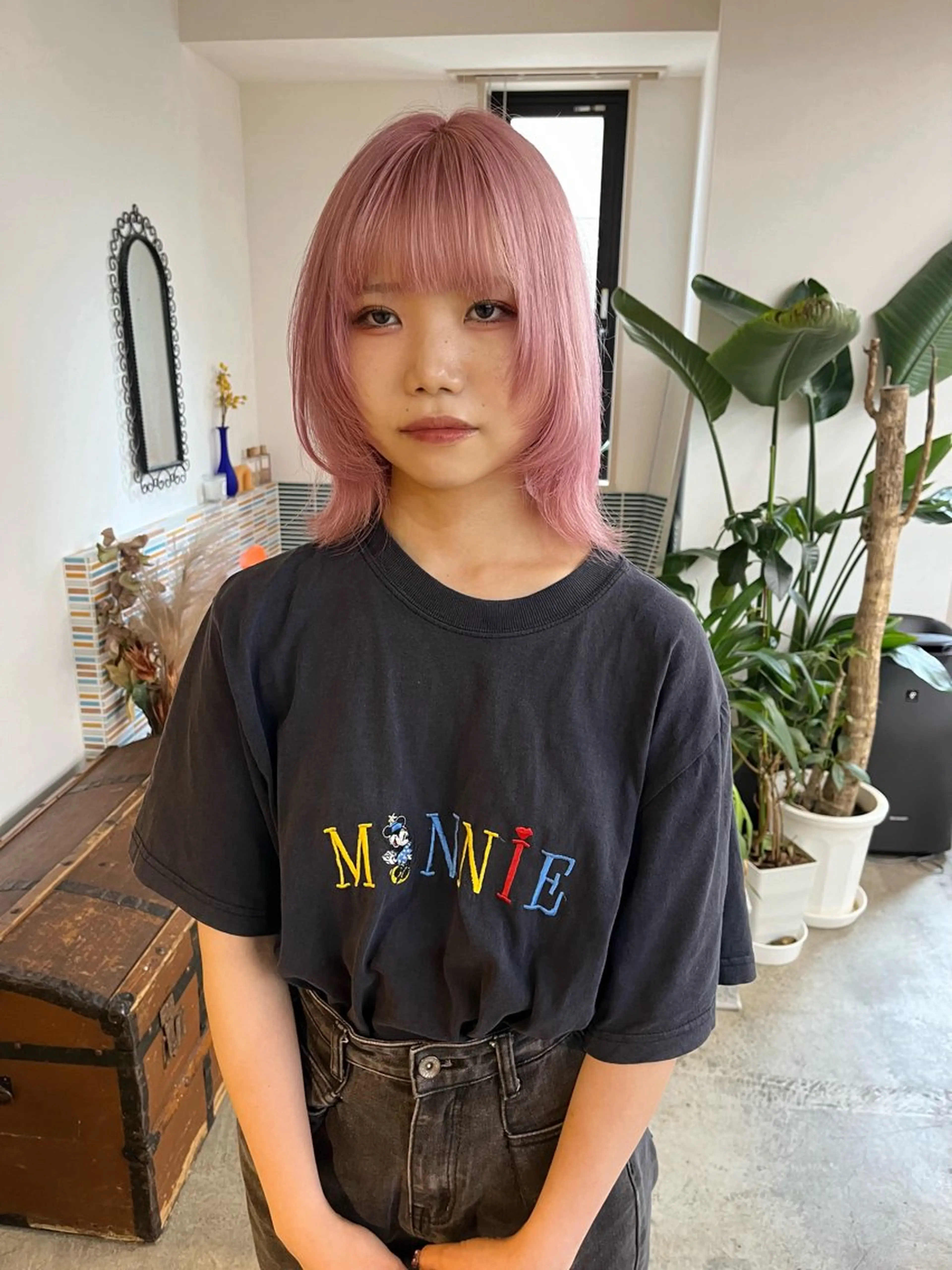 ミディアム カラー ブリーチ ピンクカラー ホワイトピンク カット ヘアカラー トリートメント 🩷ハイトーン透明感 レイヤー🩷ユリカのヘアスタイル