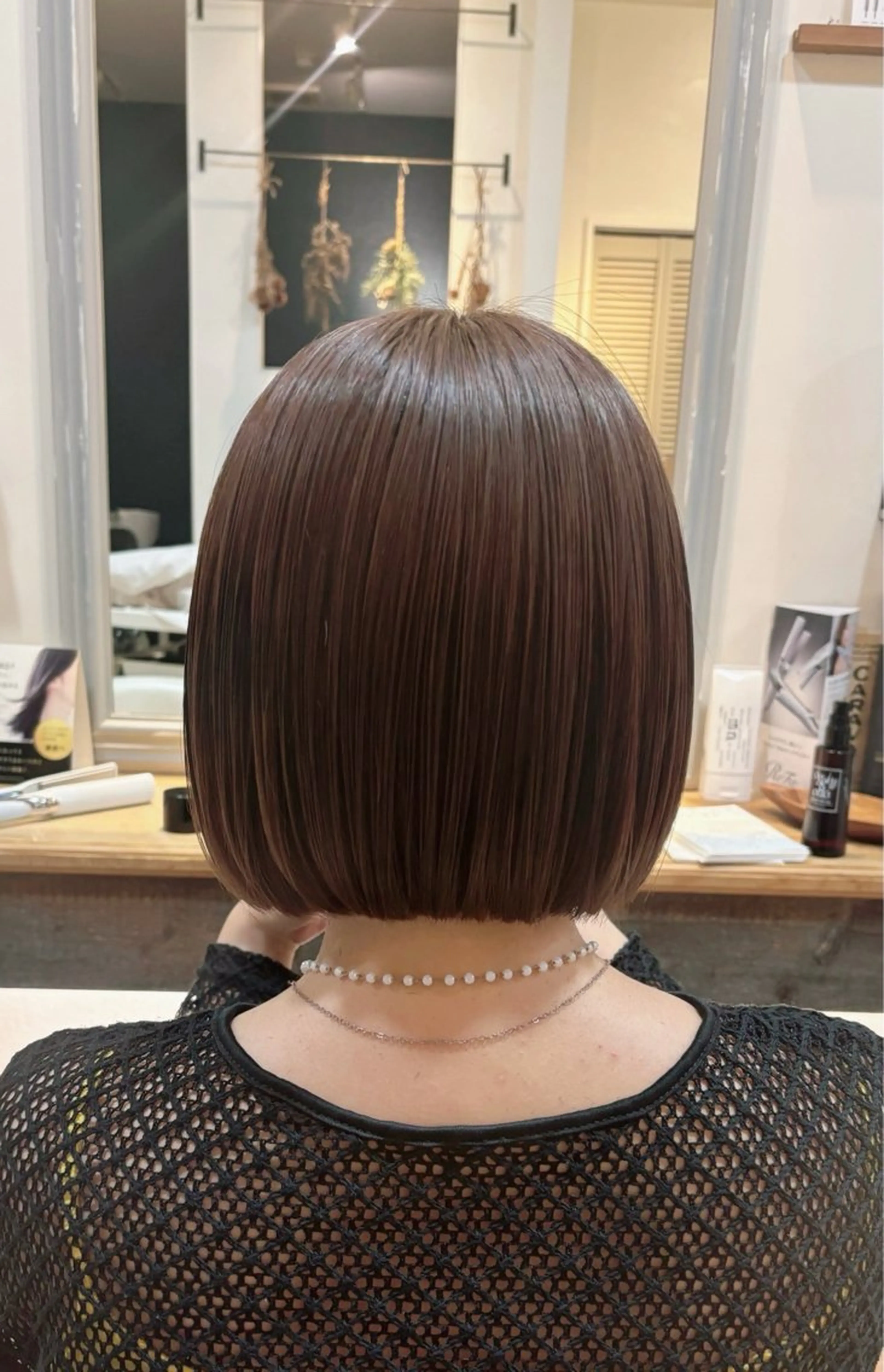 ショート カラー 切りっぱなしボブ 透明感カラー ボブ カット ヘアカラー ヘッドスパ makoto⌇レイヤ ー⌇艶カラー🍒‎のヘアスタイル