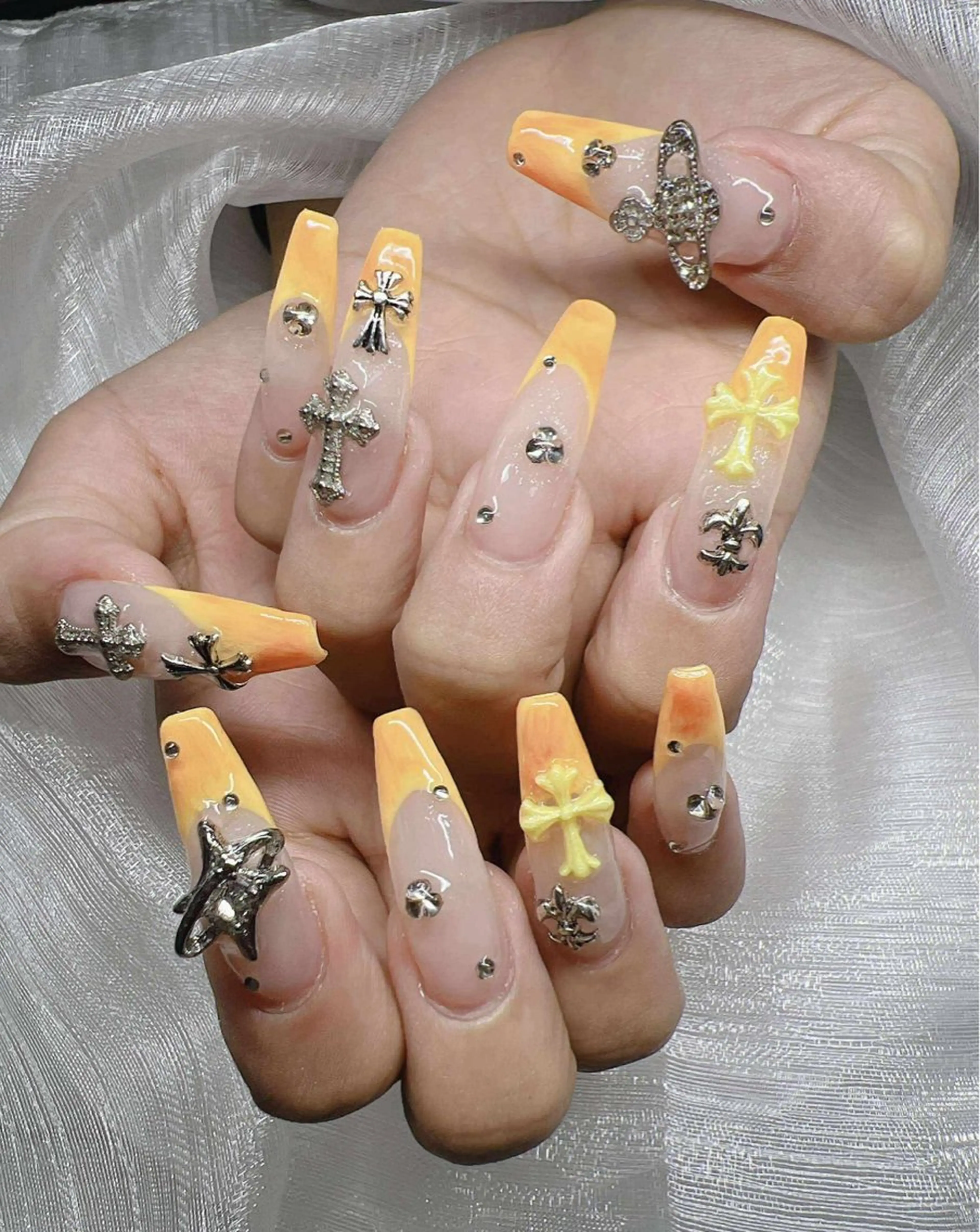 ネイル ハンドネイル Lee Nailsのネイルデザイン