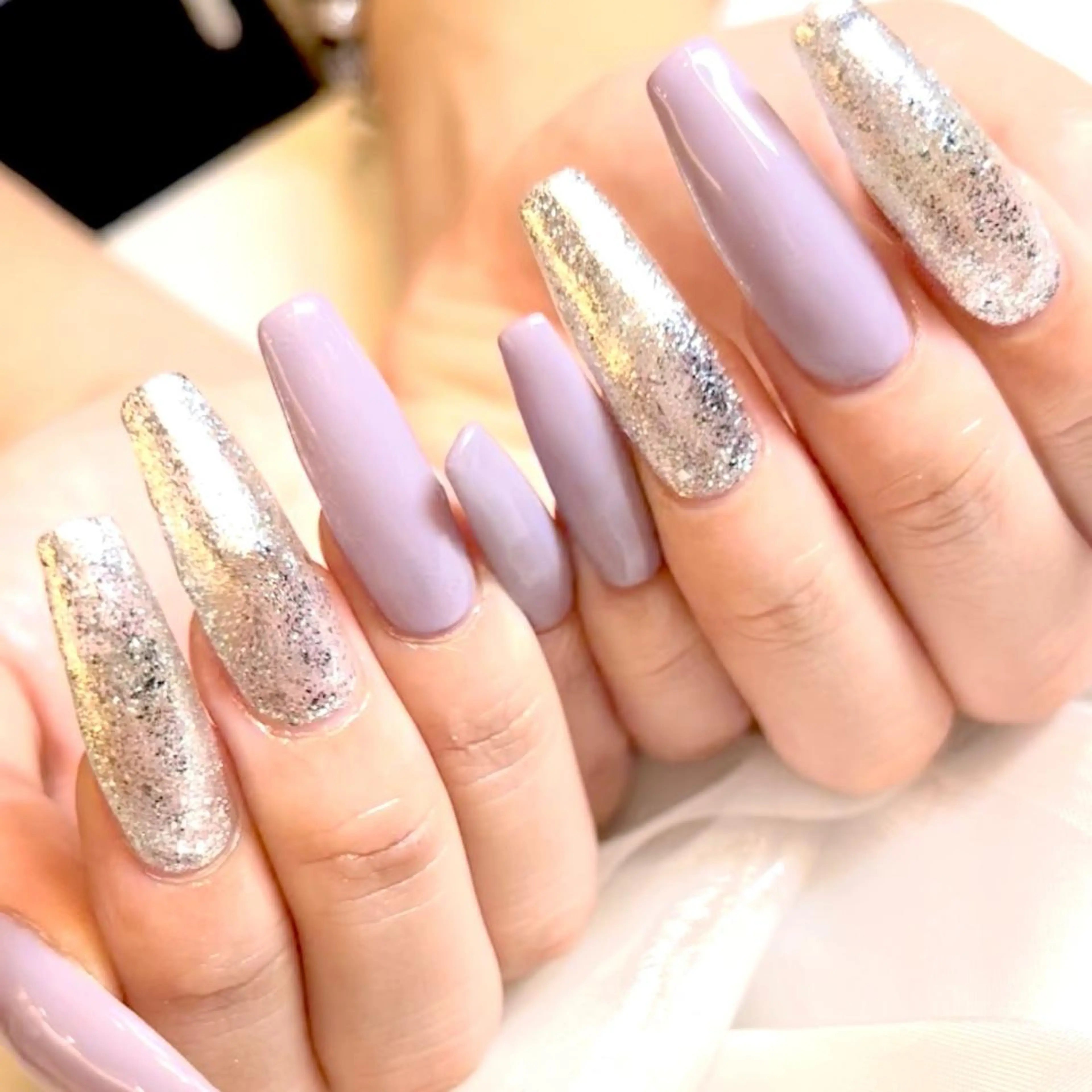 ネイル アートネイル ジェルネイル ロングネイル ニュアンスネイル オフィスネイル ハンドネイル clover nailのネイルデザイン