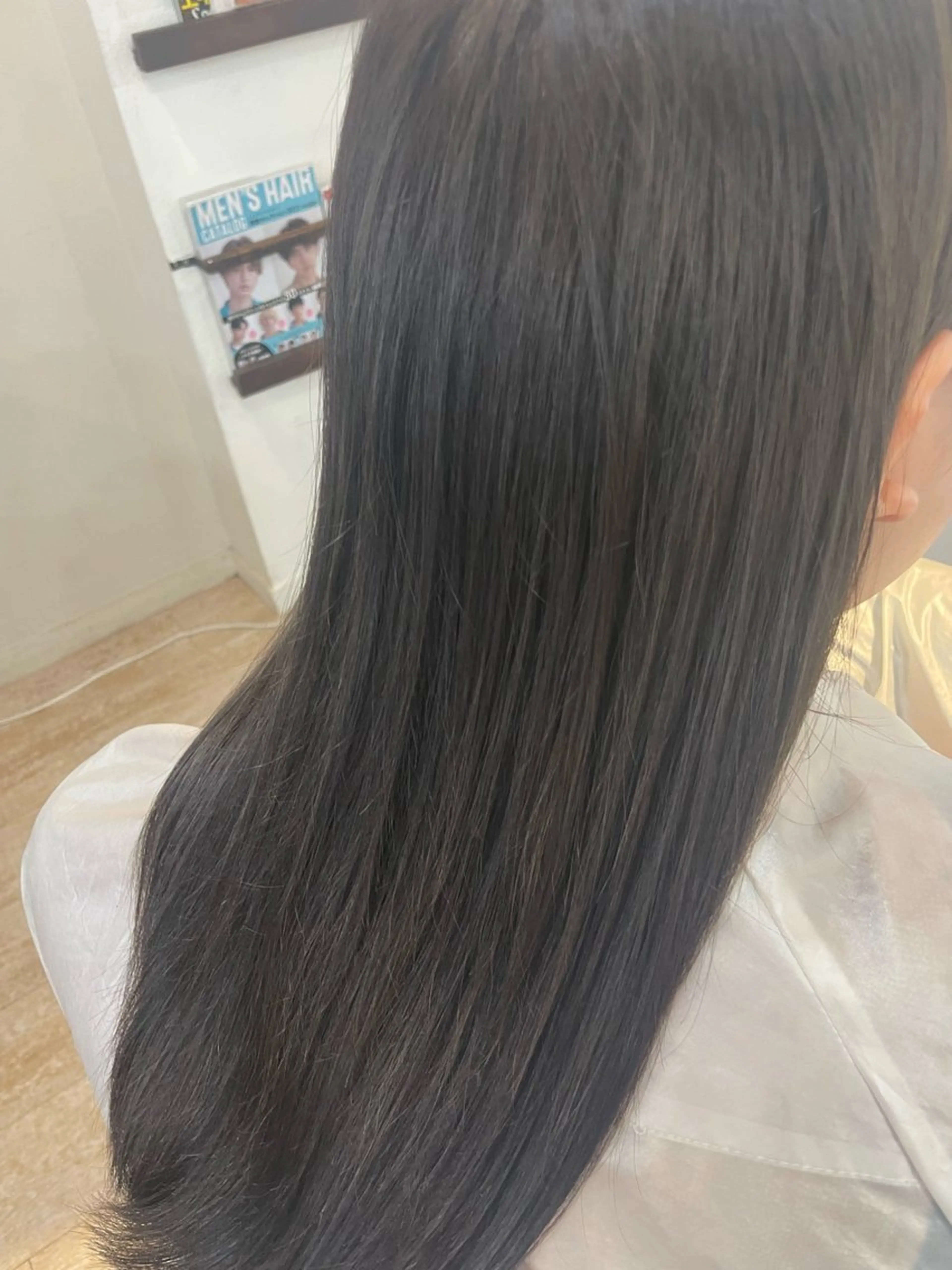 ロング レイヤーカット 中屋光貴のヘアスタイル