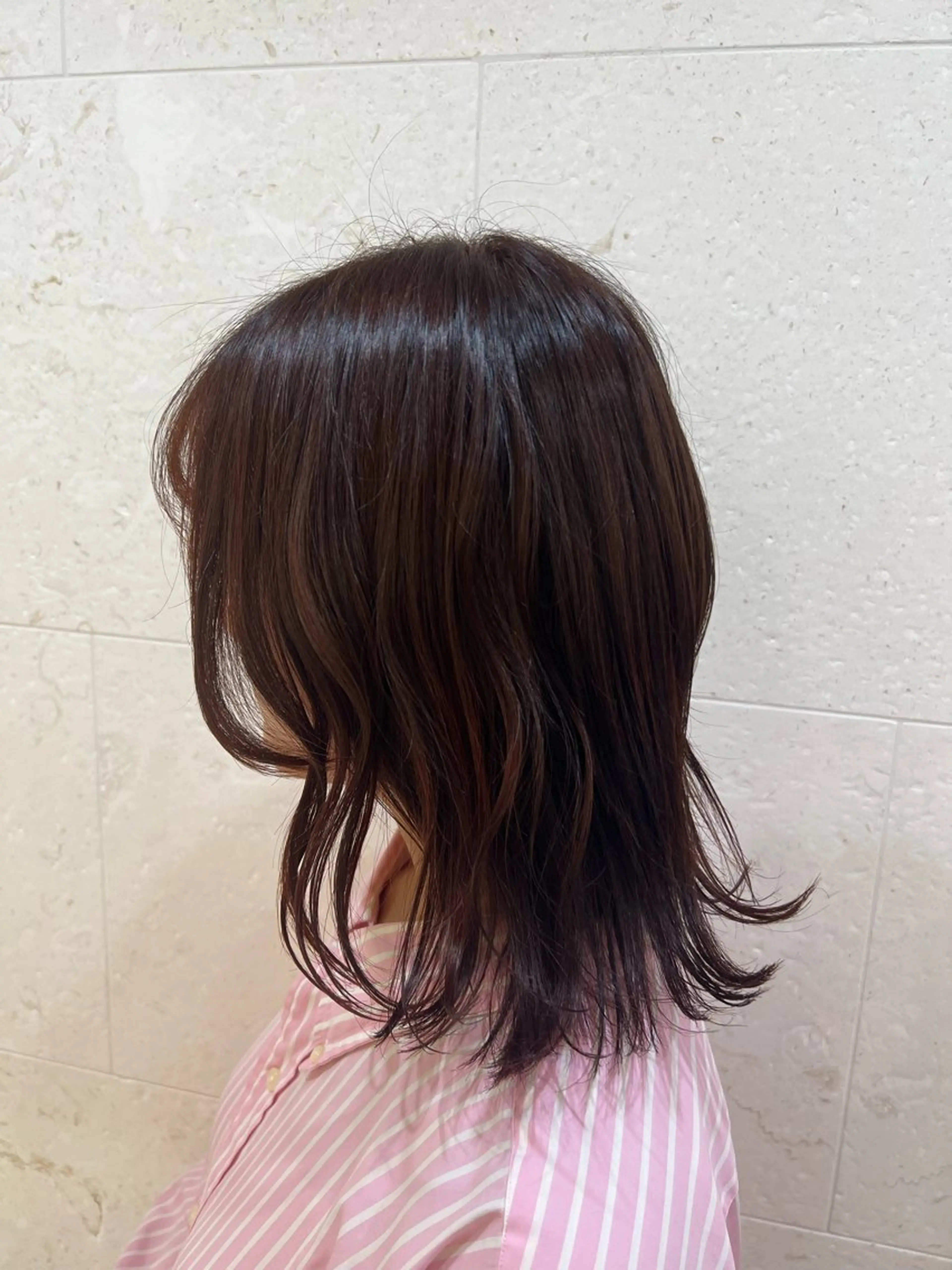 ミディアム カラー ブラウンカラー ピンクカラー ピンクブラウン ヘアカラー 鈴木 愛華のヘアスタイル