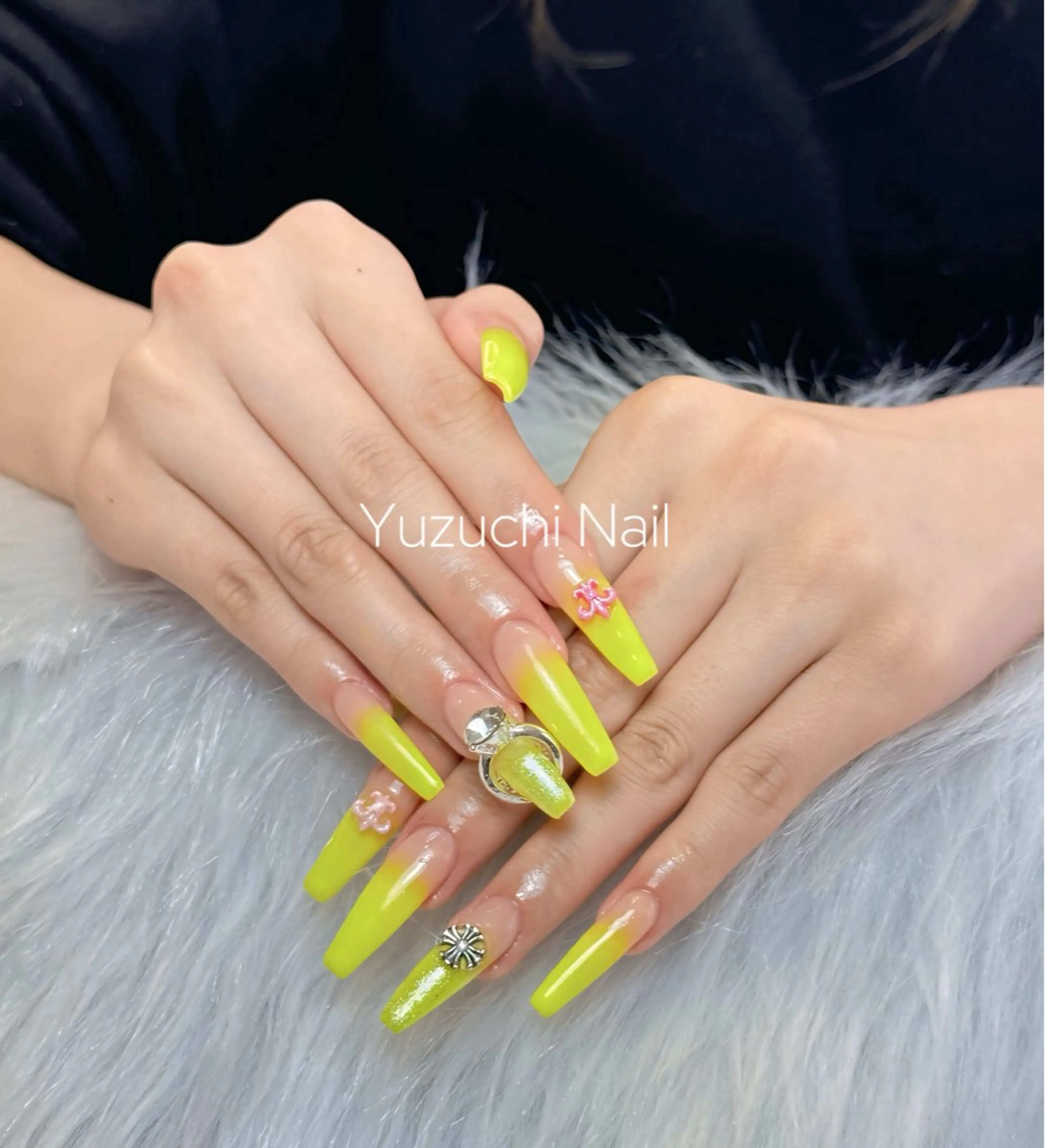 ネイル フットネイル 夏ネイル ワンホンネイル ハンドネイル ハンドケア Yuzuchi Nailのネイルデザイン