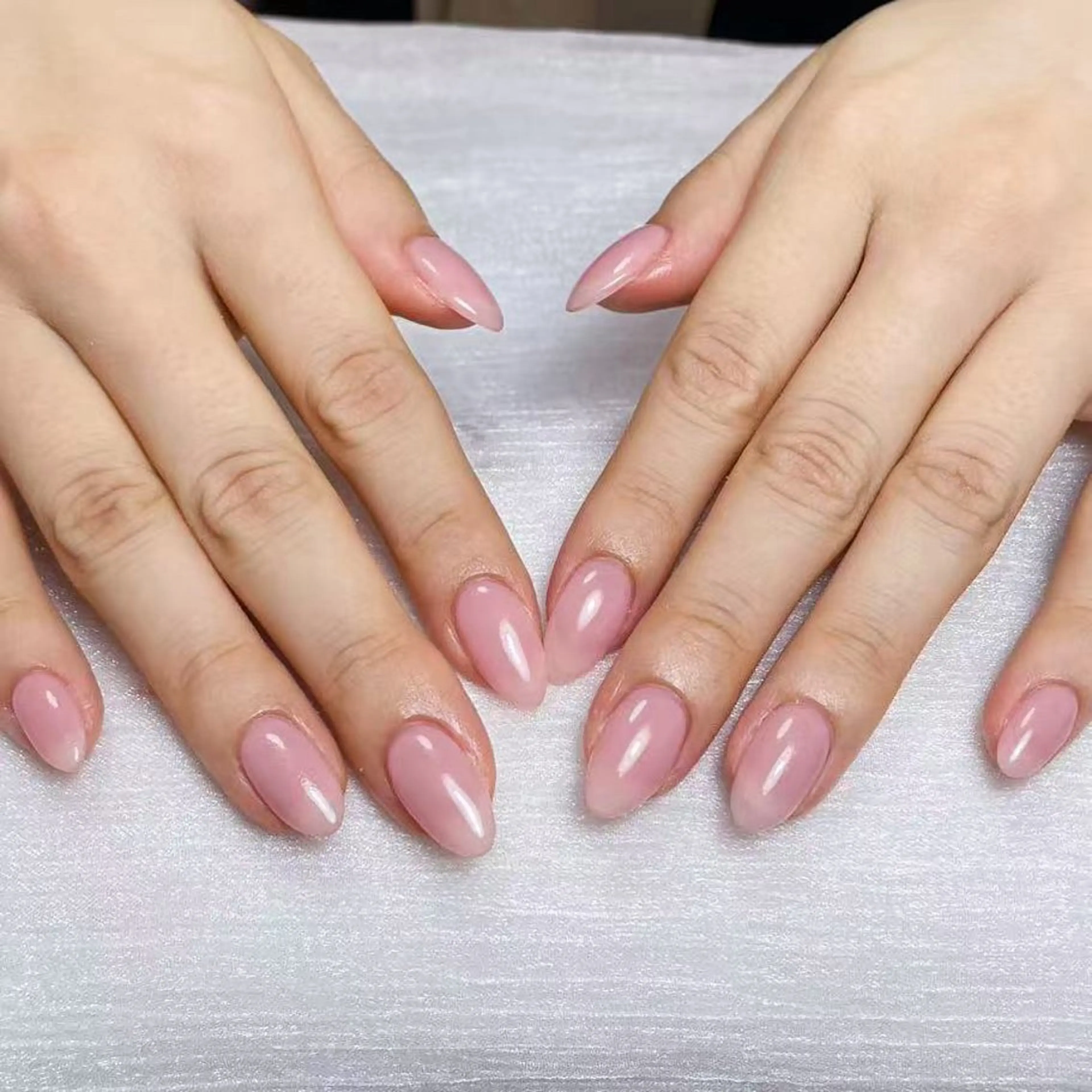 ネイル アートネイル ジェルネイル マグネットネイル 持ち込み ワンカラーネイル ハンドネイル niki💅🏻 Diamondのネイルデザイン