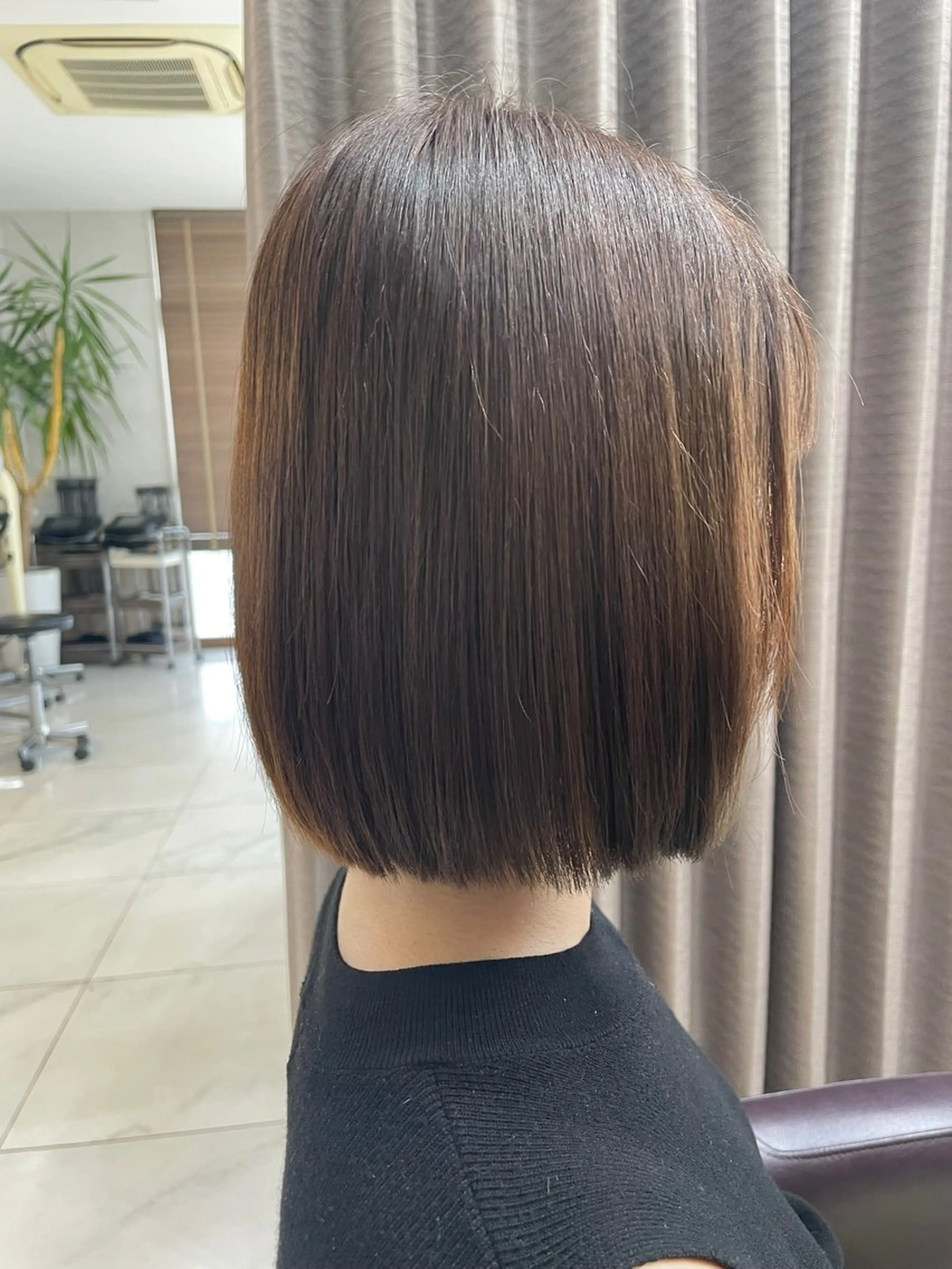 ショート 切りっぱなしボブ ボブ GRANDEUR焼津 村越 捺稀のヘアスタイル