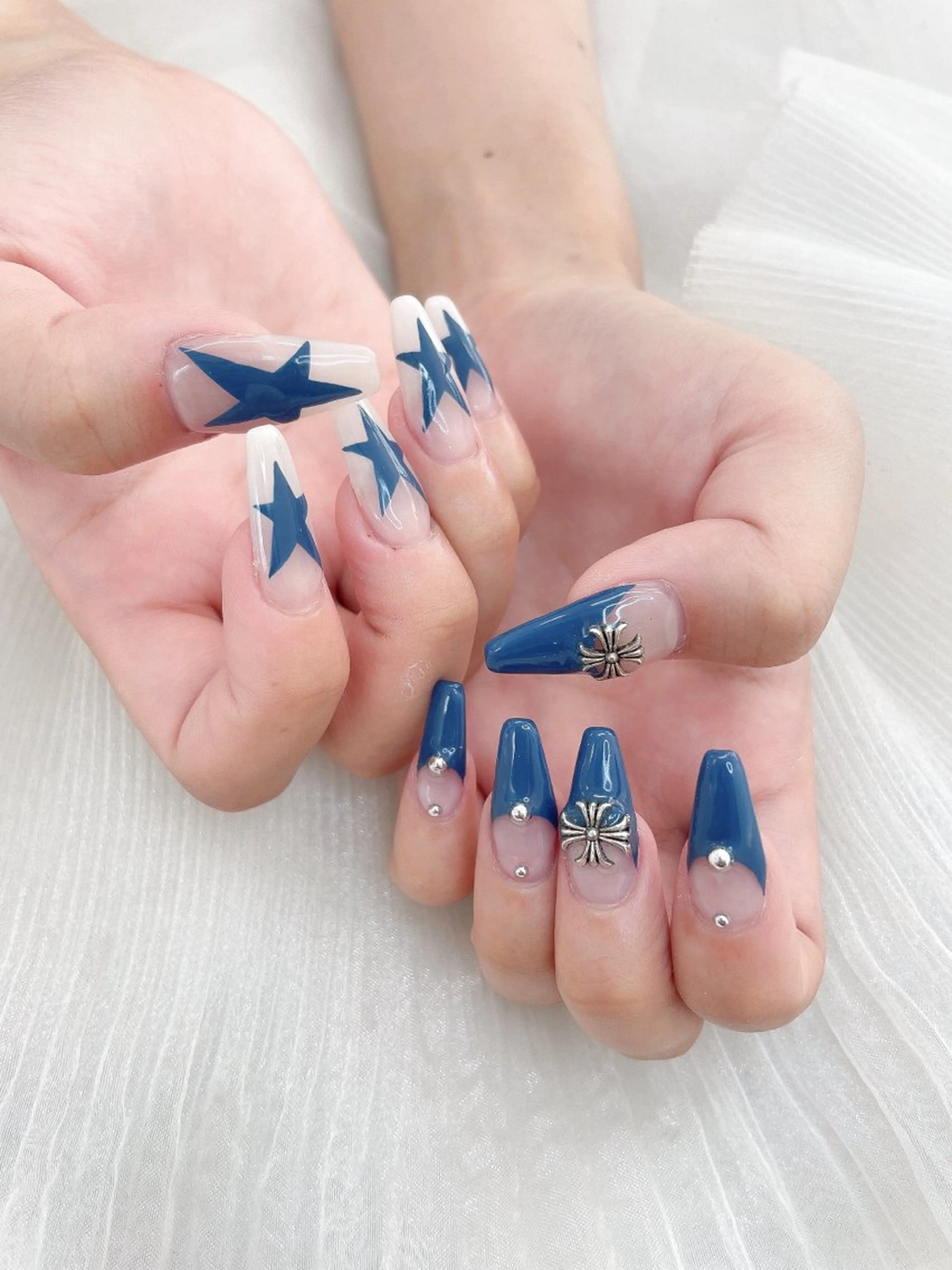 ネイル ハンドネイル 五十嵐 美智のネイルデザイン