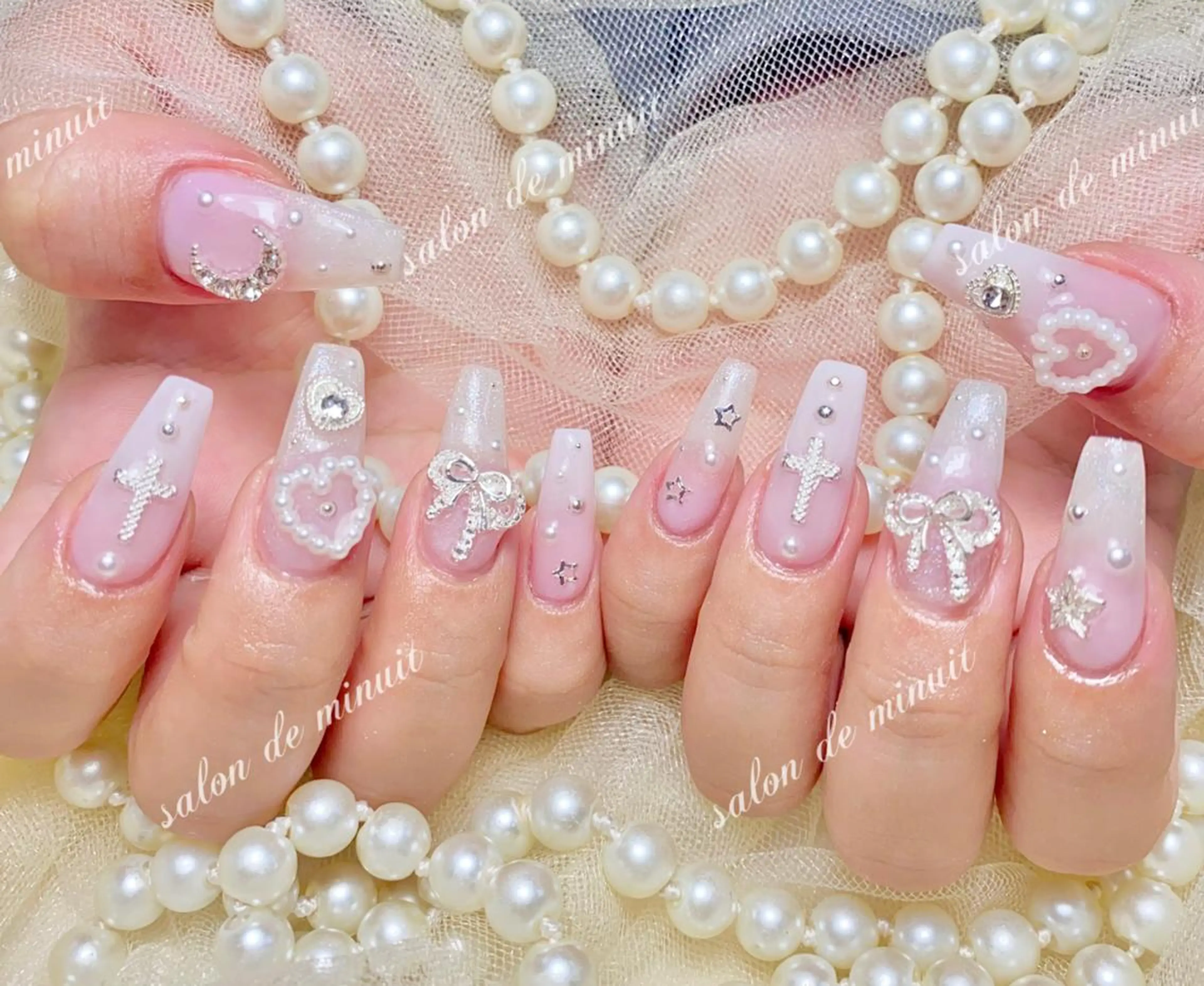 ネイル ハンドネイル ハンドケア Salon de Minuit🦩のネイルデザイン