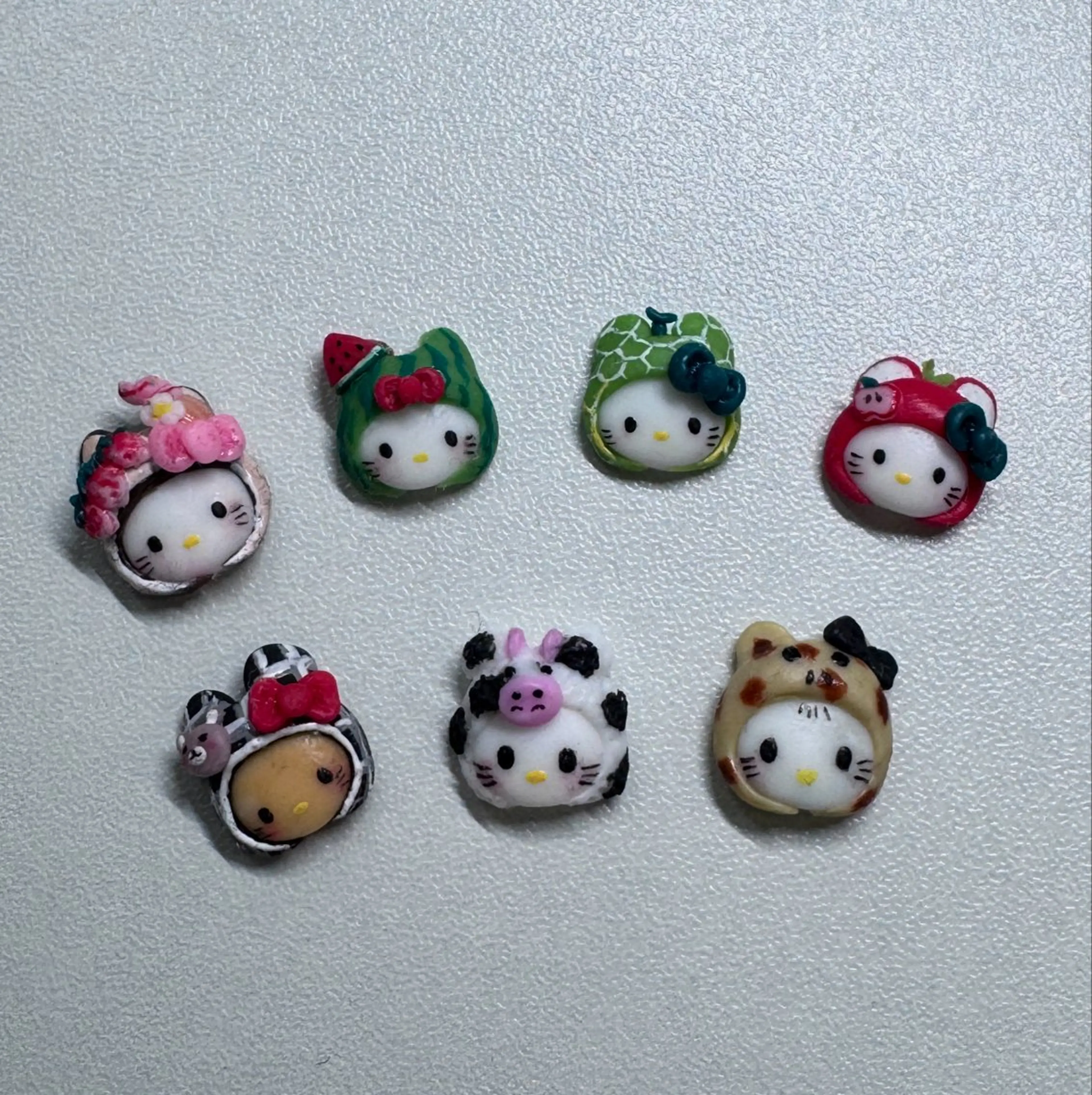 （練習モデル）ワンカラー＋選べる手作りキャラパーツ2つ+既存パーツつけ放題の写真