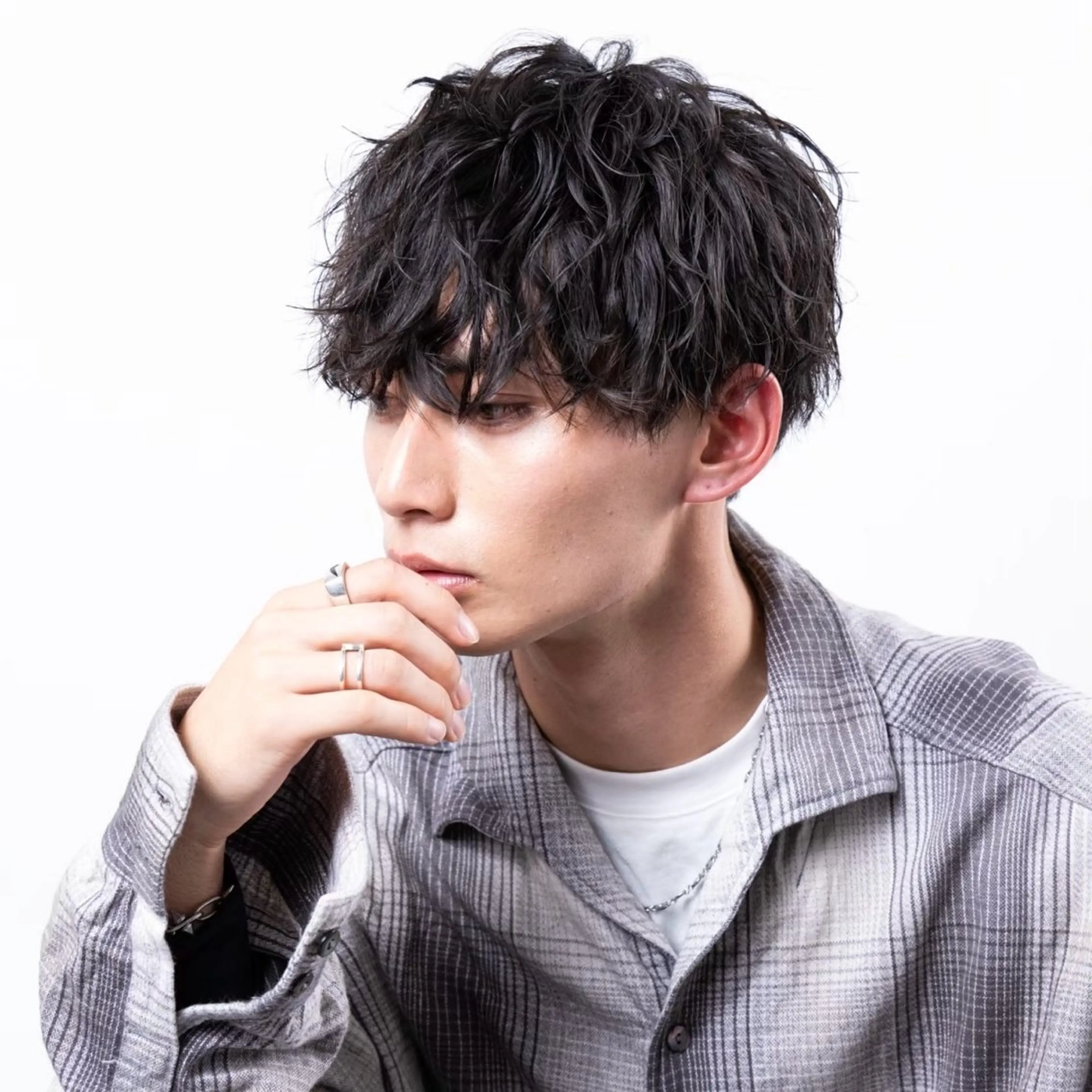 ショート パーマ メンズ メンズパーマ ツイストスパイラルパーマ トリートメント スパイラルパーマ runsuns所属・似合わせパーマ フェザーパーマ稲村のヘアスタイル
