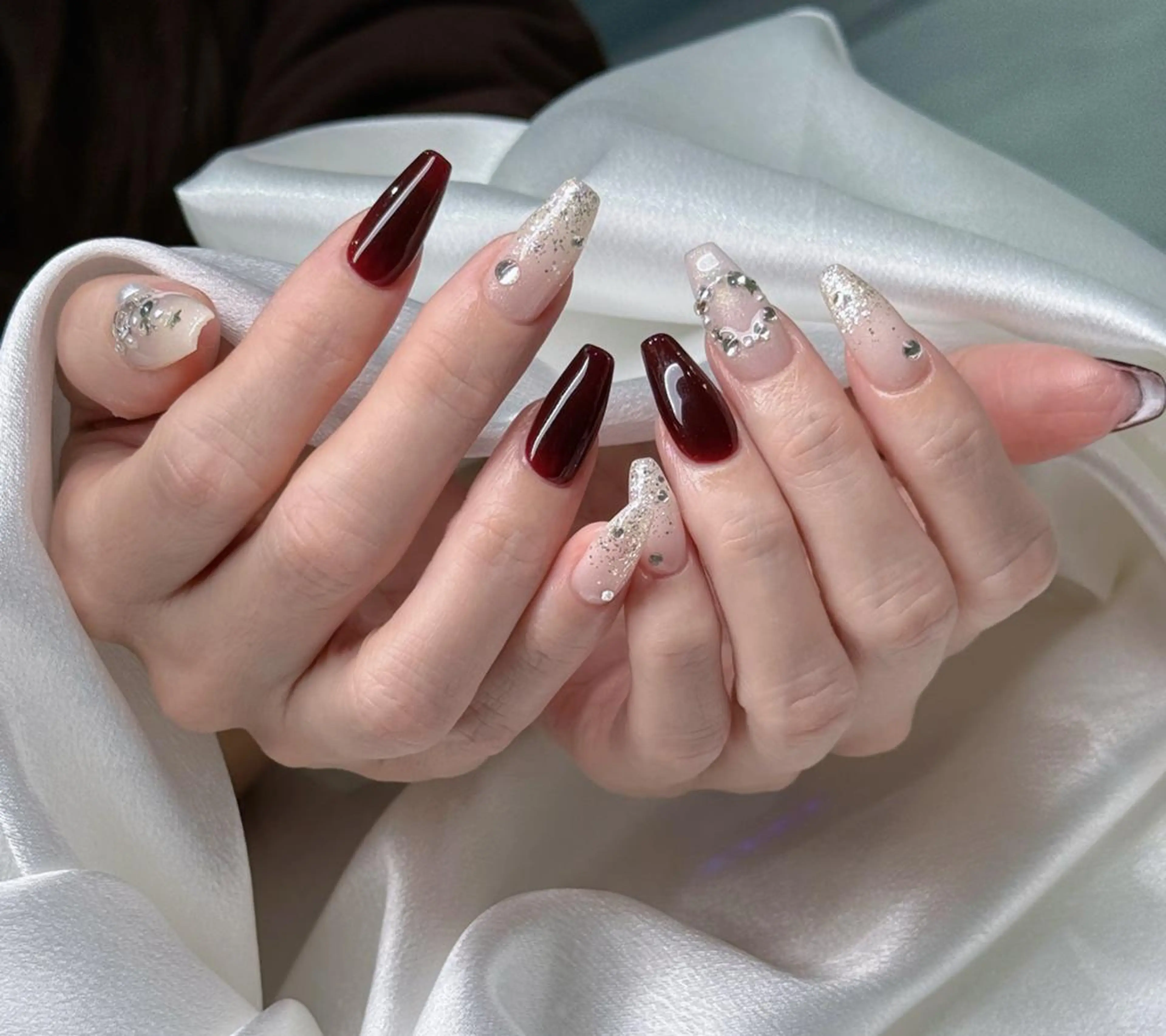 ネイル アートネイル オーロラネイル ブルー チークネイル フットネイル Nails 168 ネイルズイロハのネイルデザイン