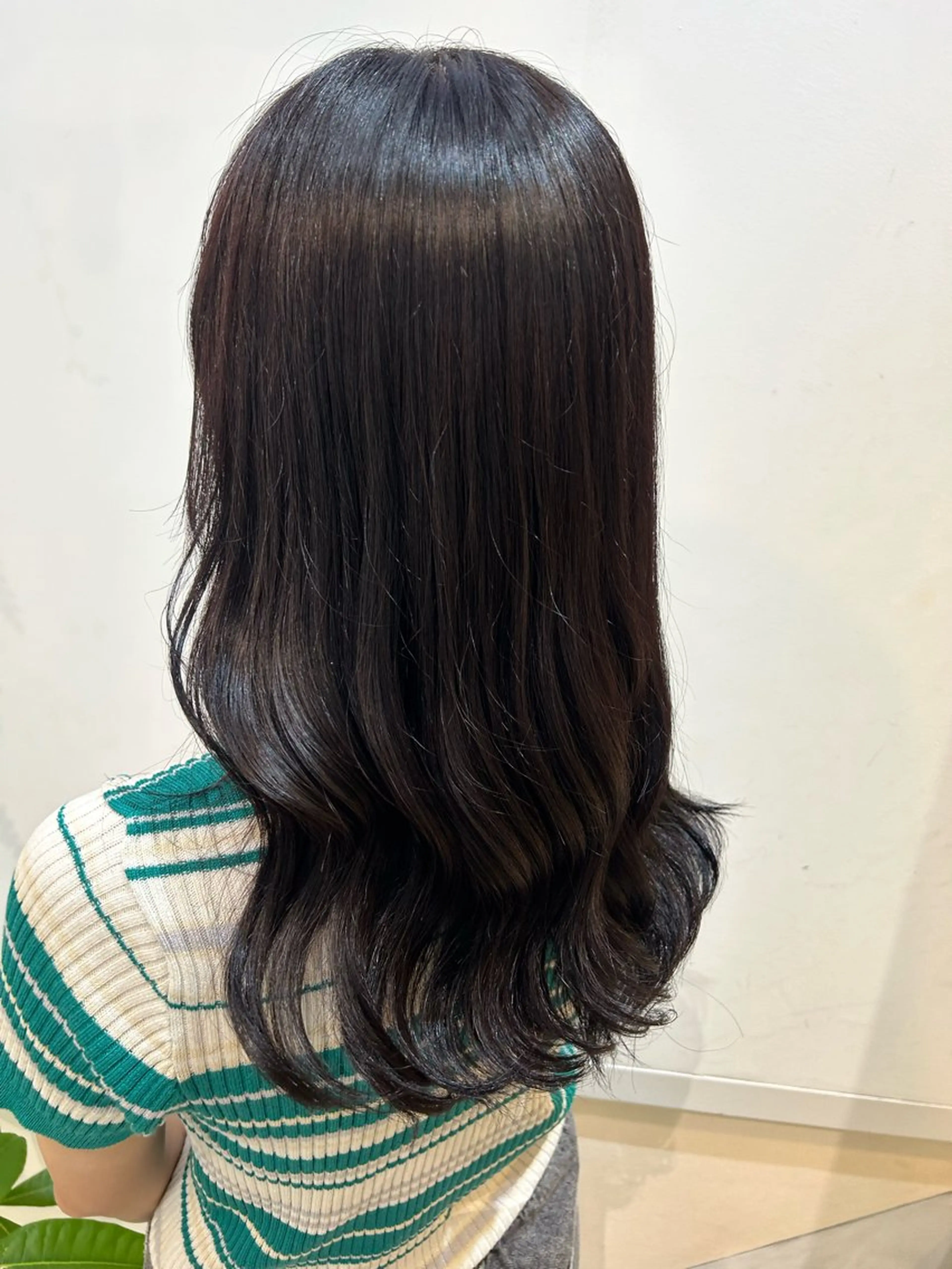ミディアム カラー 髪質改善 🪄髪質改善艶カラー 🦄石井栞のヘアスタイル