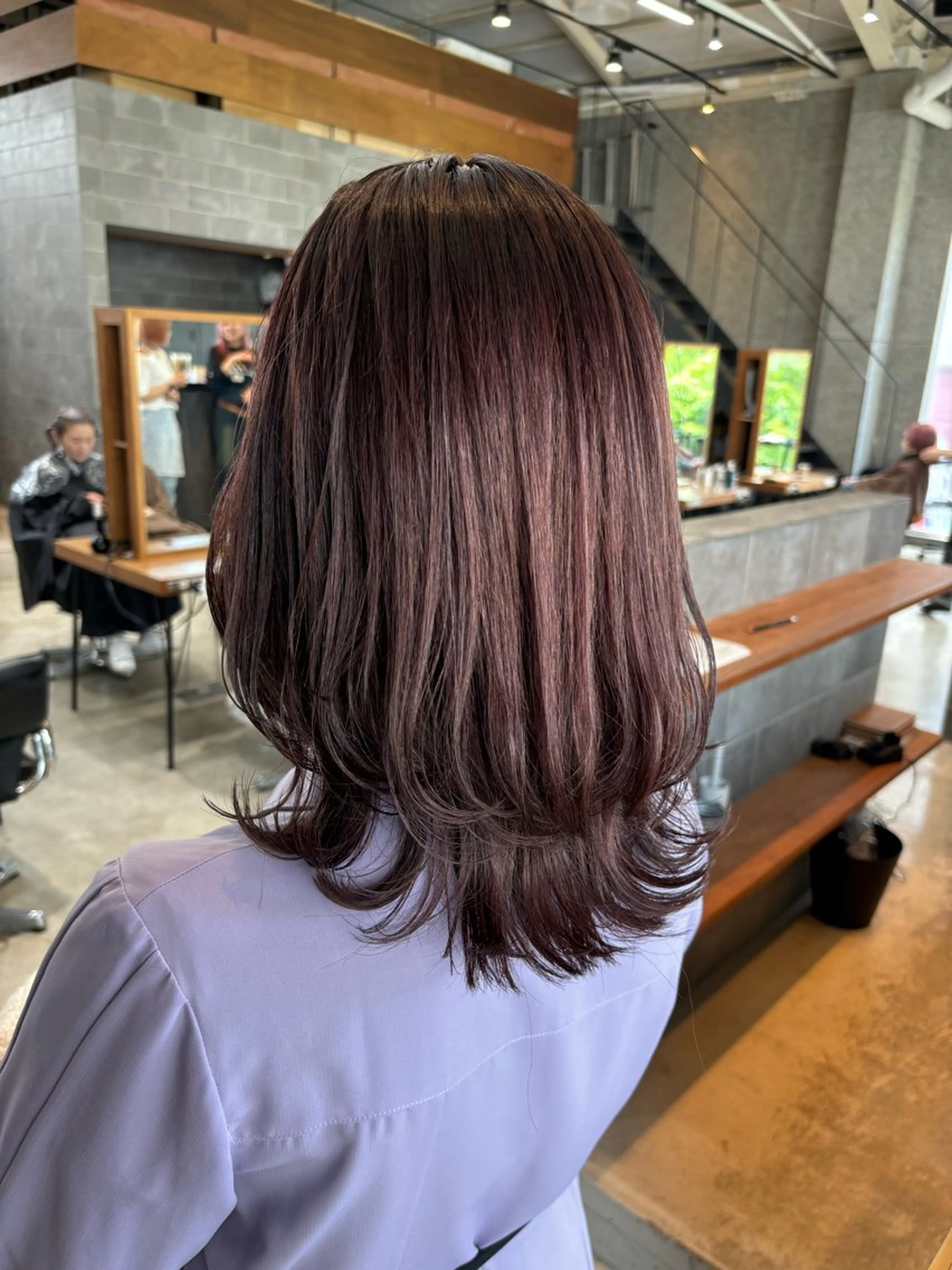 ミディアム カラー パーマ ヘアアレンジ レイヤーカット カット トリートメント ヘッドスパ ヘアセット 押切 響 のヘアスタイル