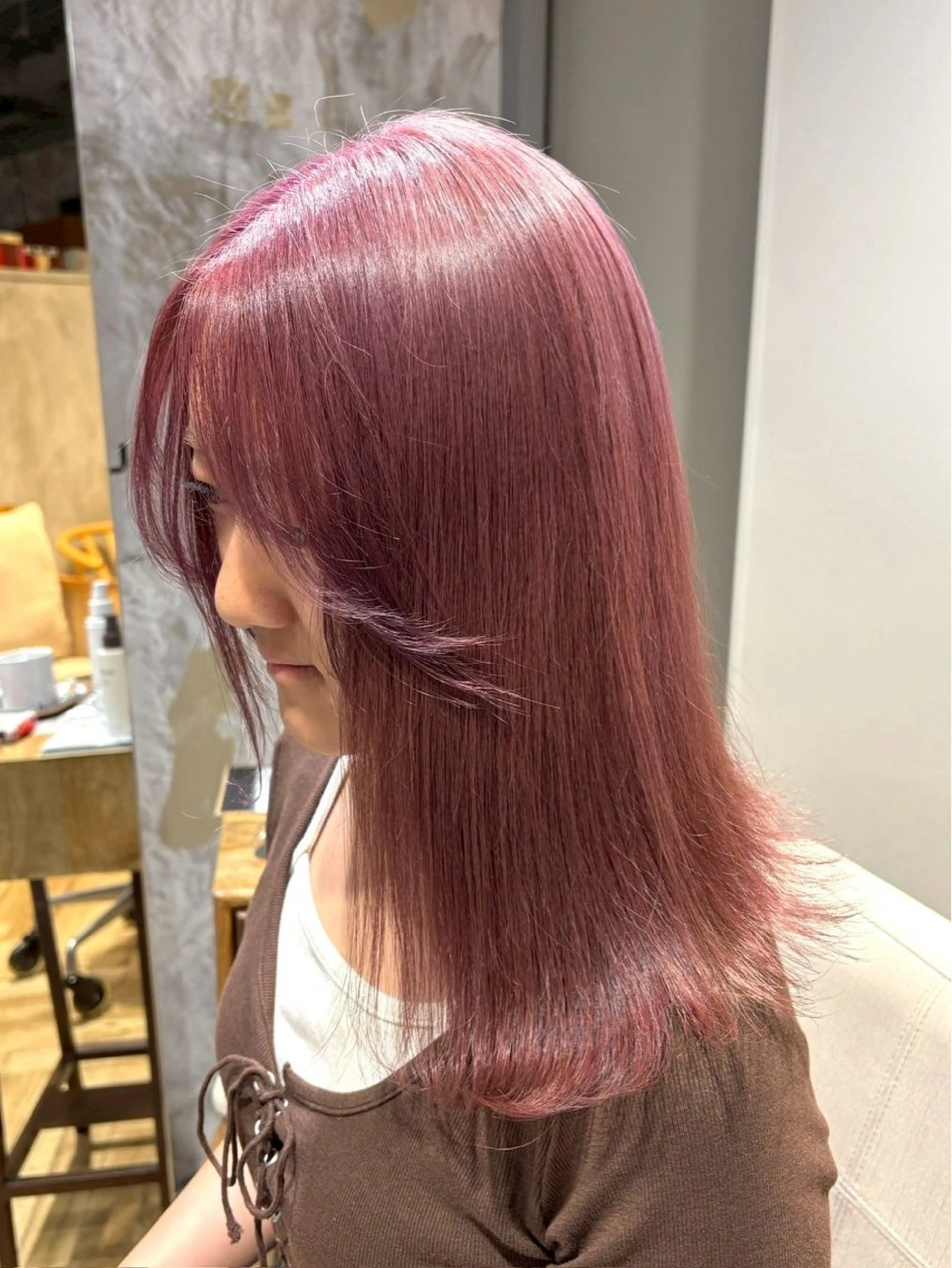 セミロング 齋 花音のヘアスタイル