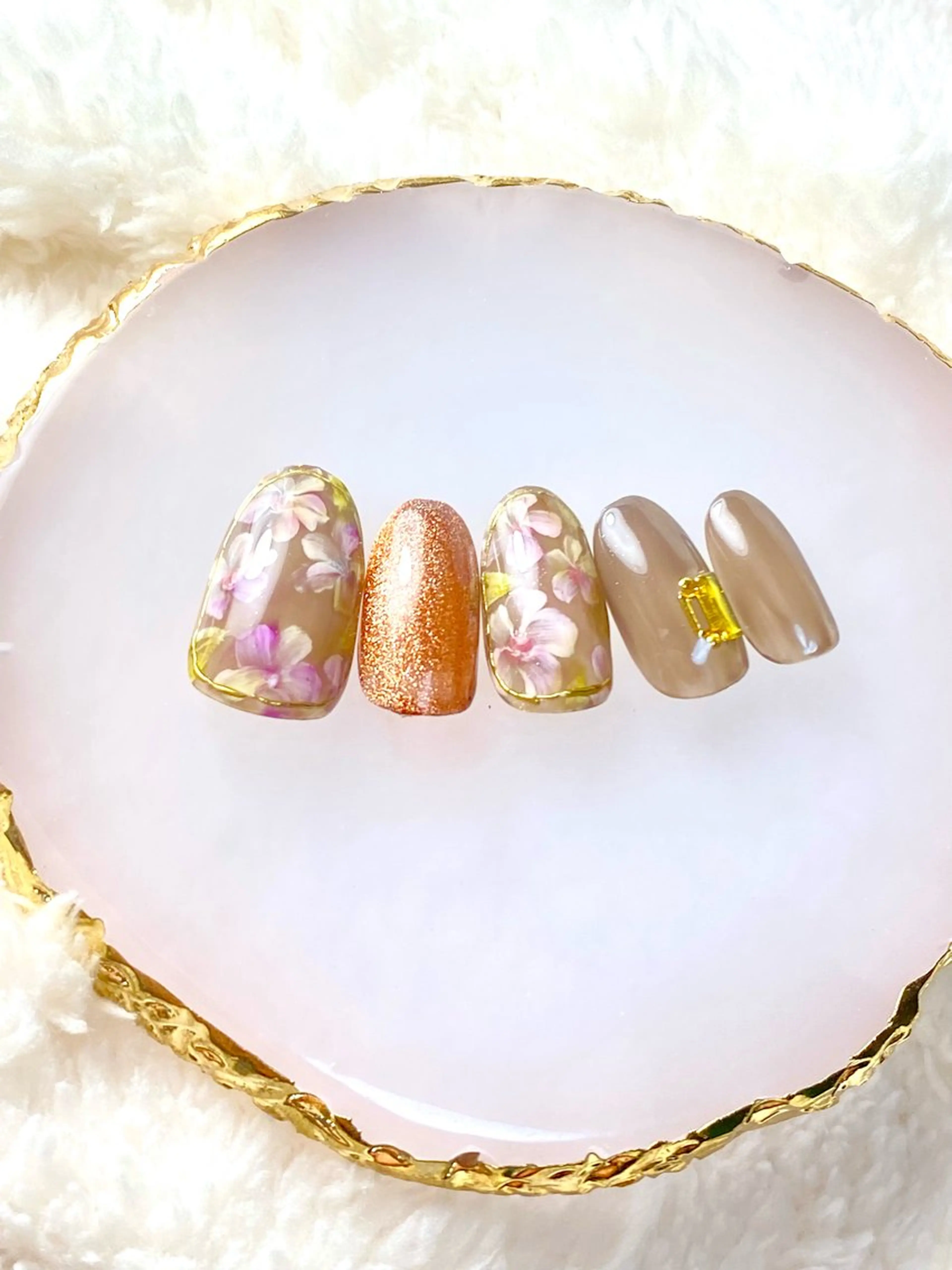 ネイル 7e. Nailのネイルデザイン