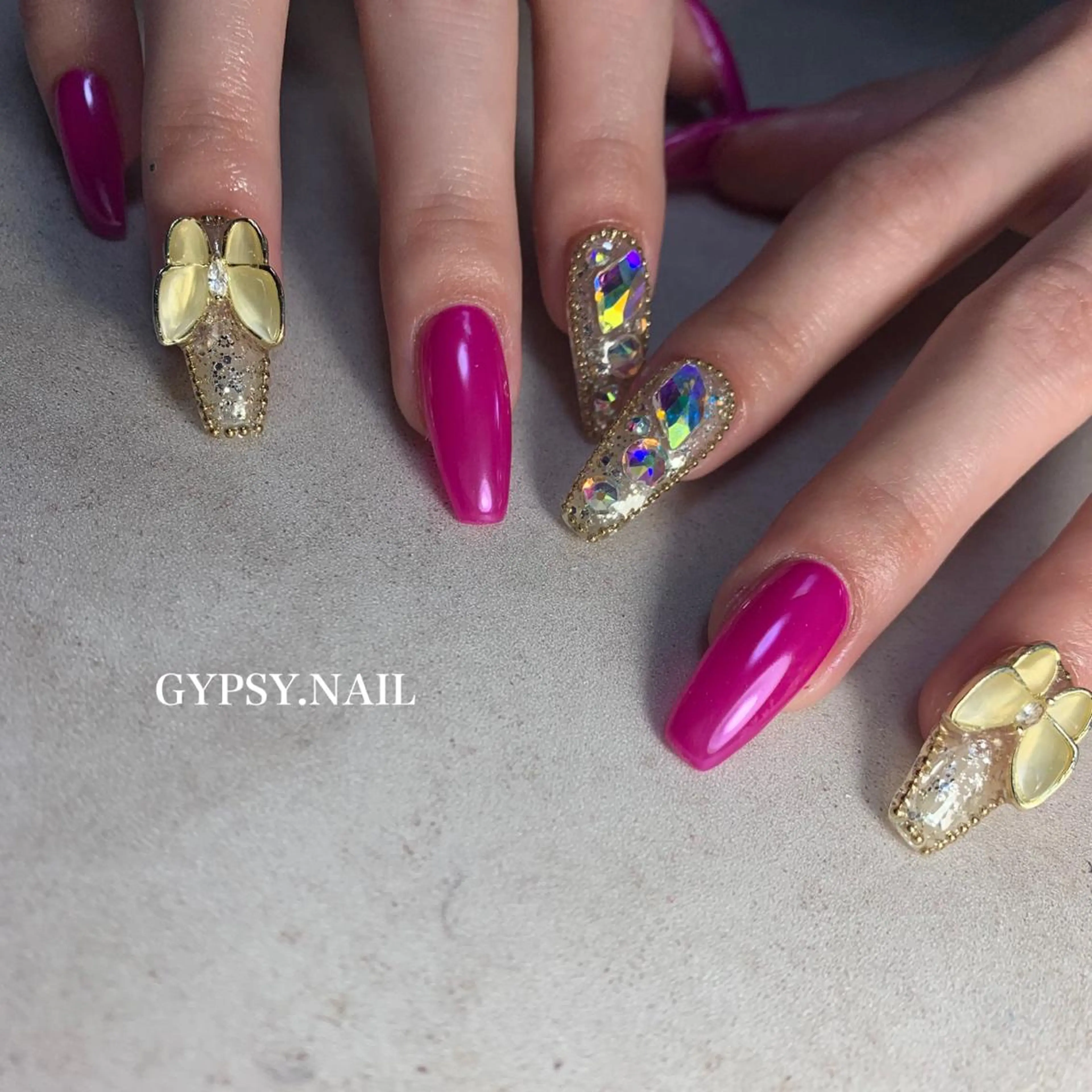 ネイル GYPSY.NAIL所属・GYPSY.NAIL akariのネイルデザイン