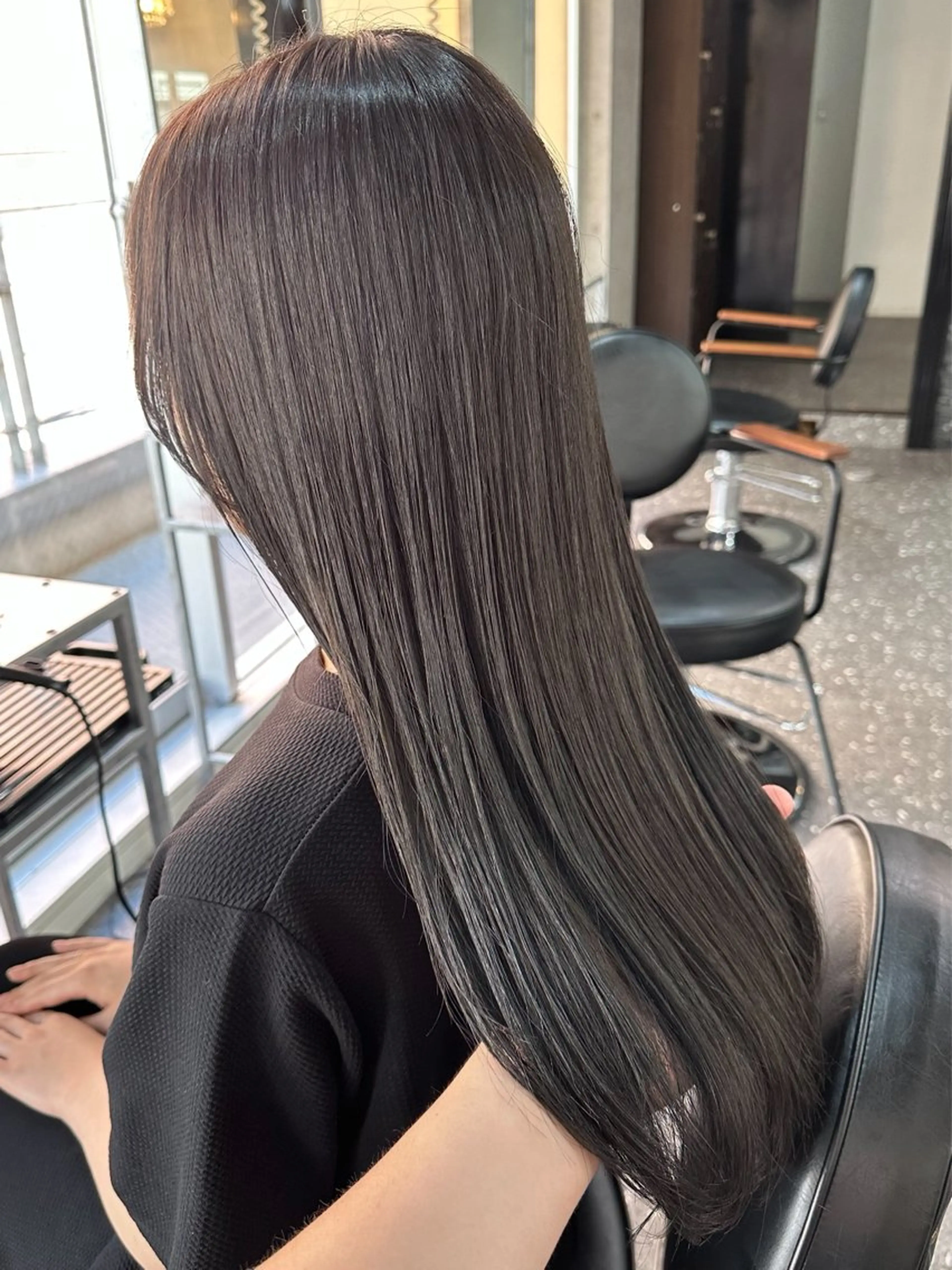 ロング カラー 蝦名 怜のヘアスタイル