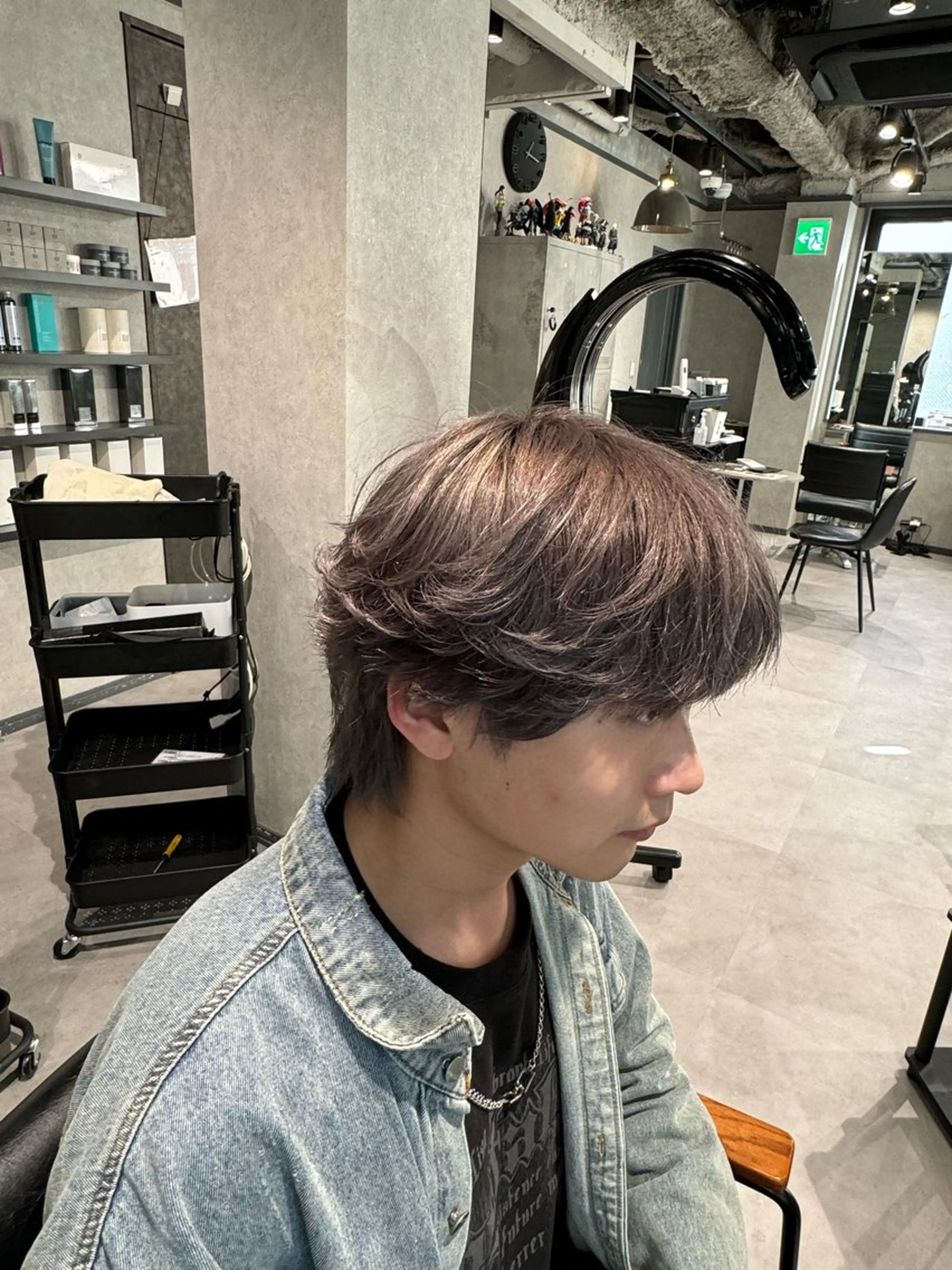 カラー メンズ カット ヘアカラー 韓国特化🇰🇷愁斗 センターパートパーマのヘアスタイル