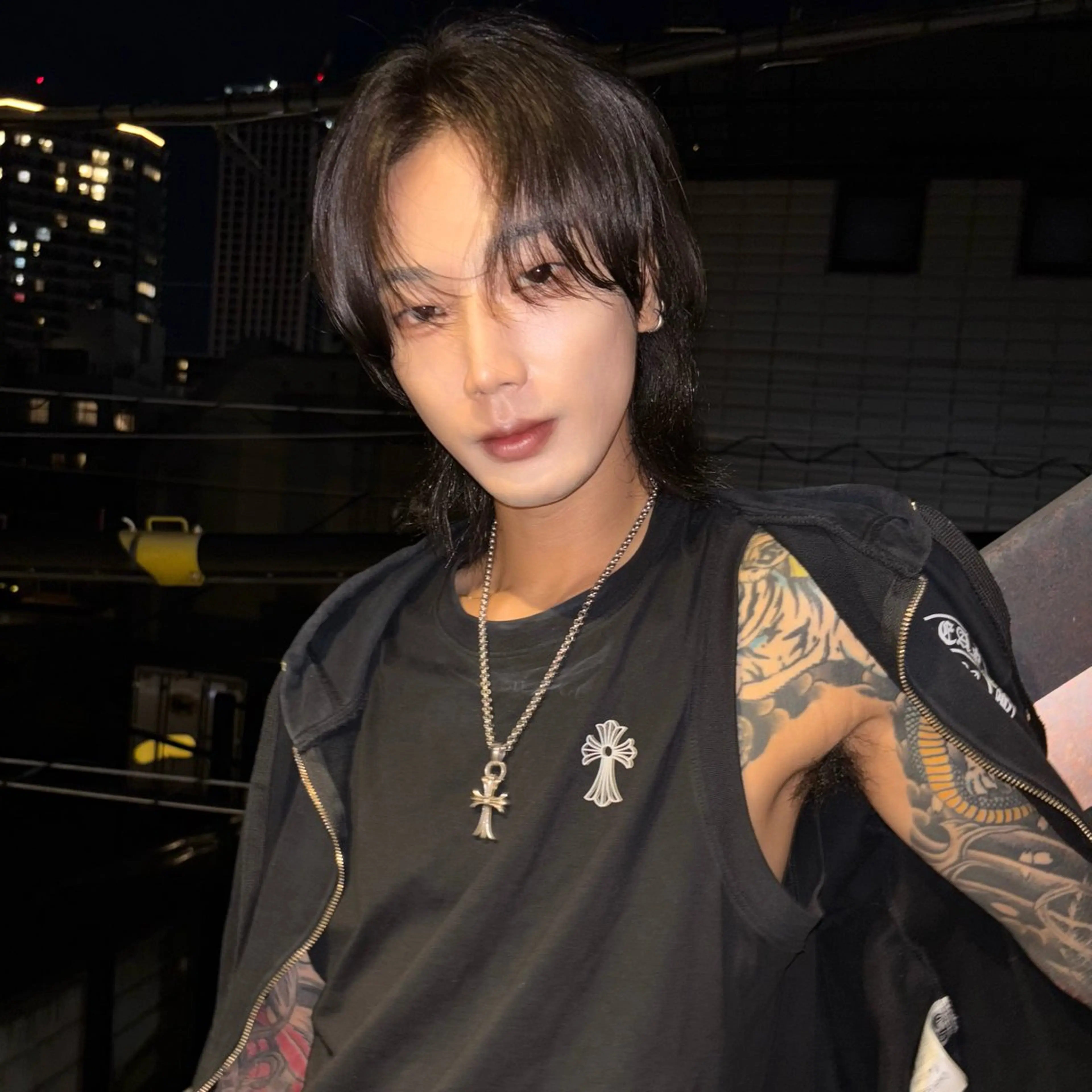 ミディアム メンズ センターパート メンズ韓国風 マッシュ メンズウルフカット アッシュ カット ヘアカラー 杉江花琳/ メンズヘア/韓国ヘアのヘアスタイル