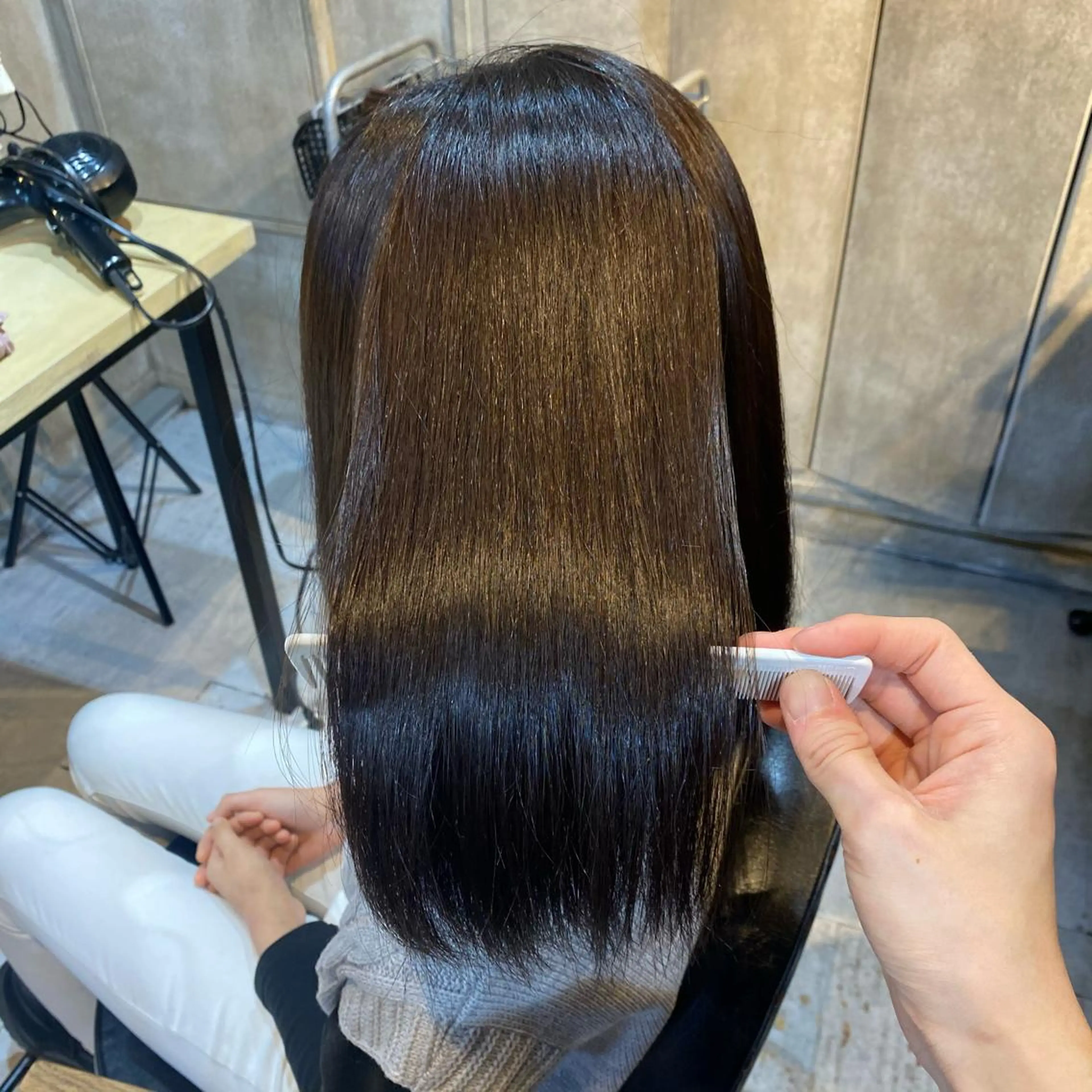 ミディアム 縮毛矯正 縮毛矯正 KON.所属・山田 蓮のヘアスタイル