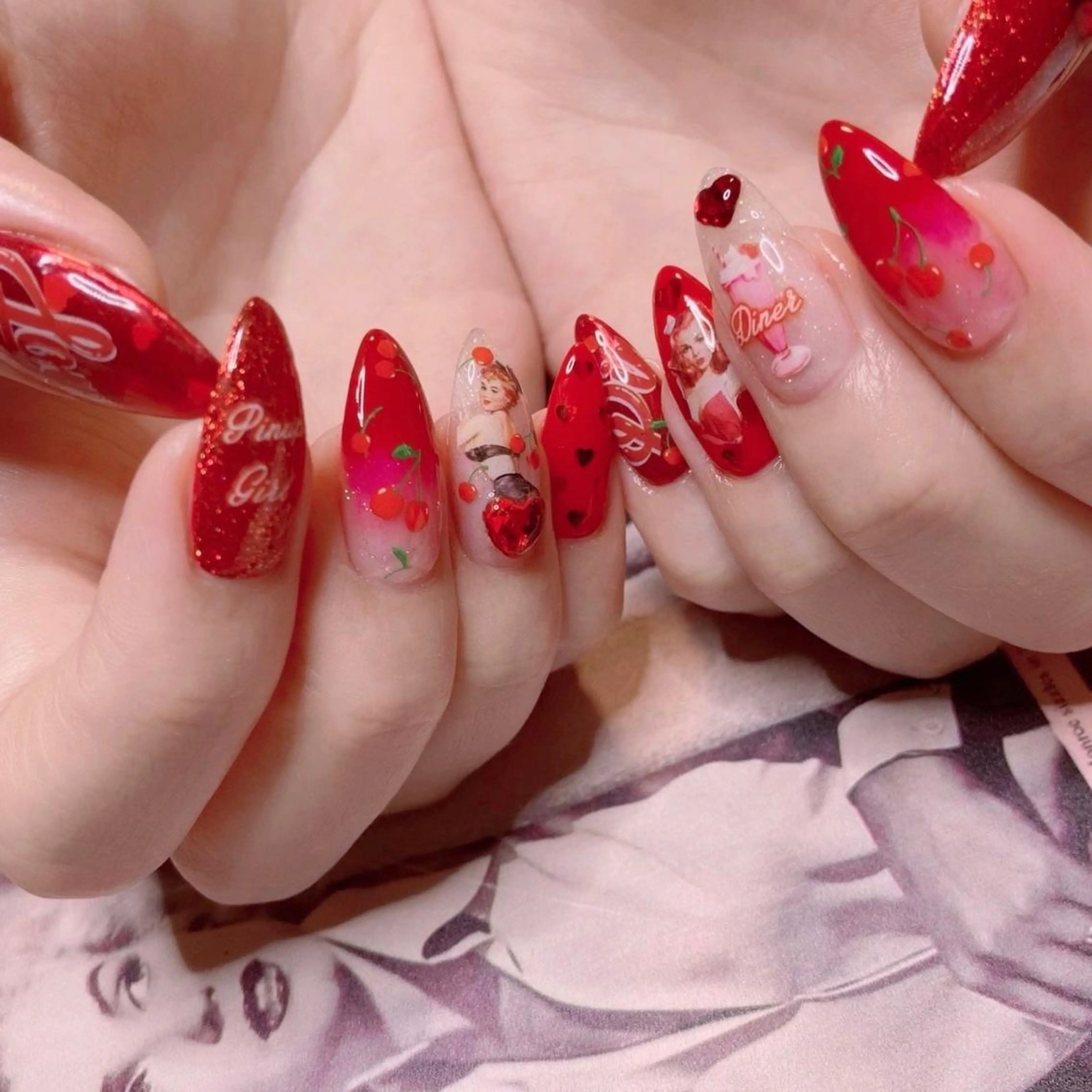 ネイル NOIROUGE所属・NOI ROUGEのネイルデザイン