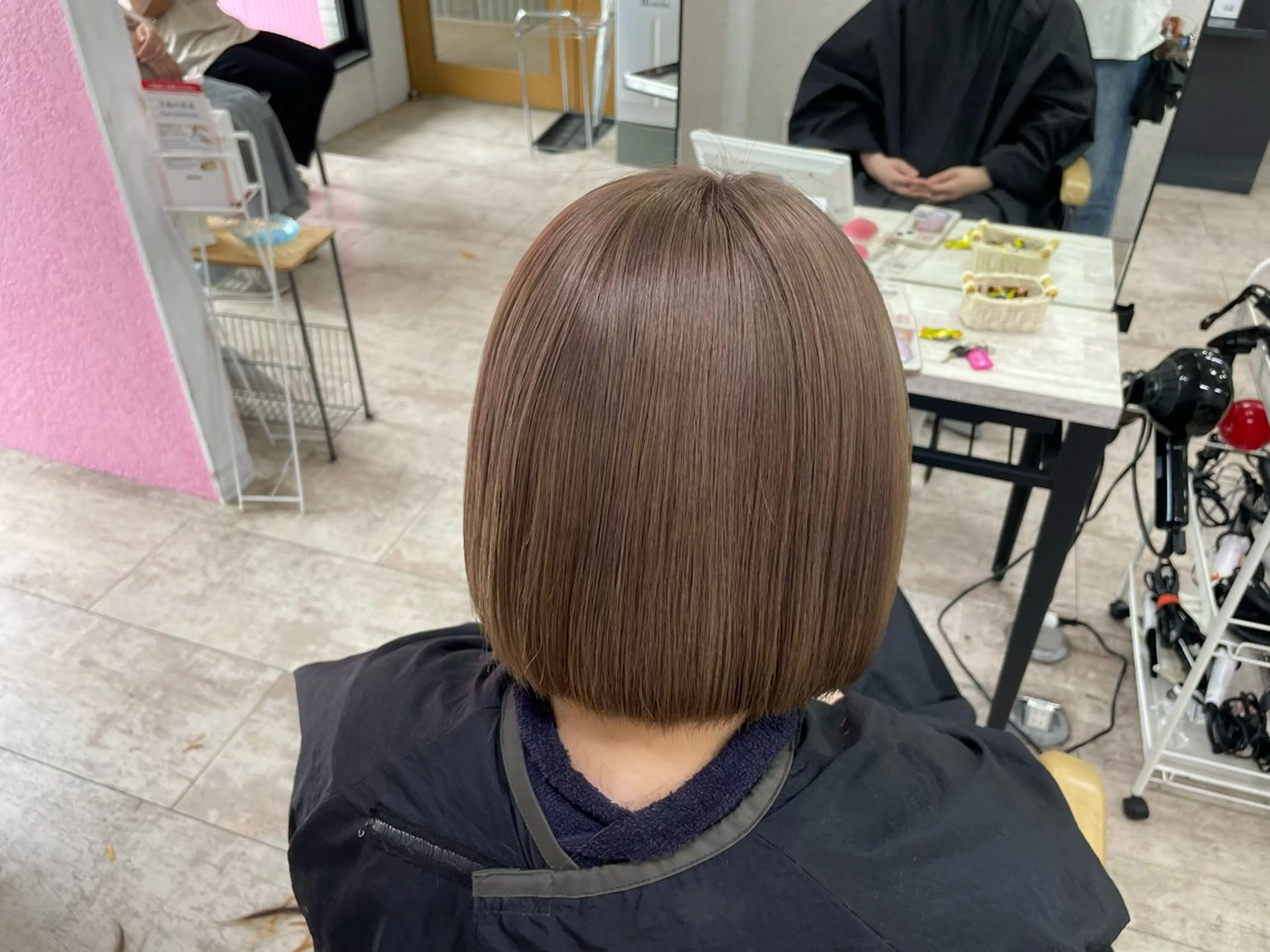 ショート ヘアカラー トリートメント 🐱加賀 瑛里奈🦊のヘアスタイル