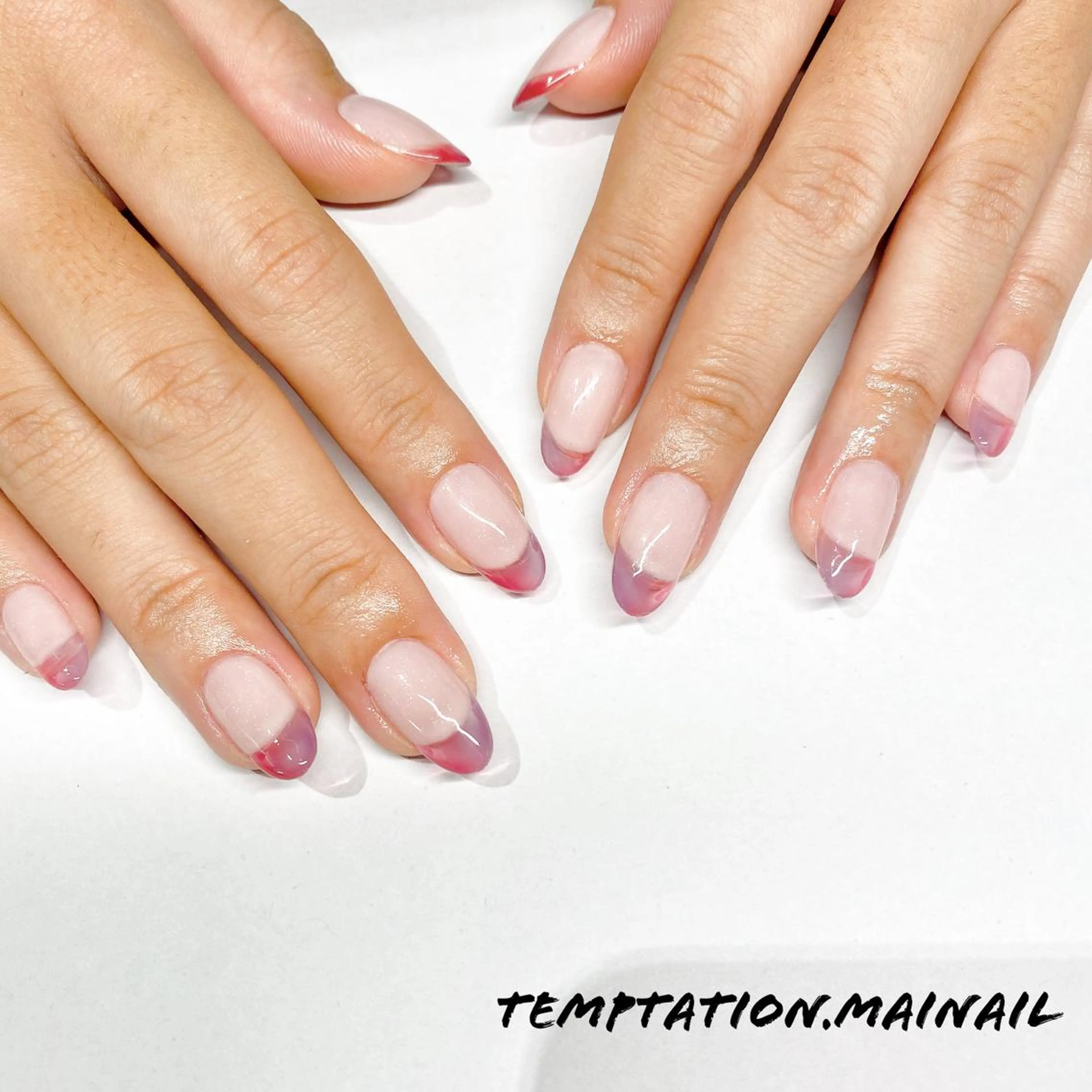 ネイル アートネイル フレンチネイル グラデーション Temptation mainailのネイルデザイン