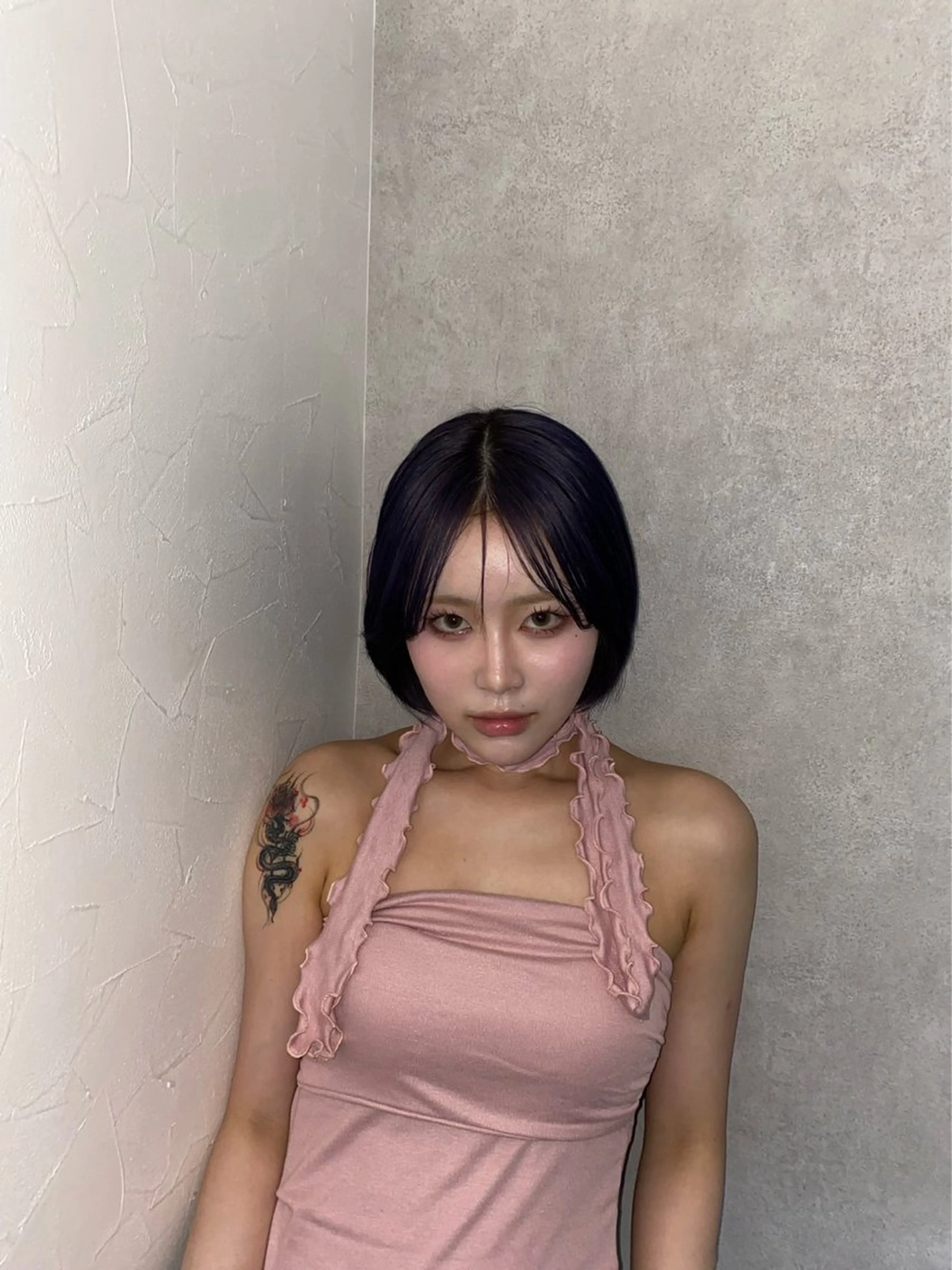 ショート カラー ブリーチ デザインカラー ハイトーンカラー 似合わせカット ウルフカット カット ヘアカラー トリートメント sunc所属・レイヤーカット ワンホンヘアそうたのヘアスタイル