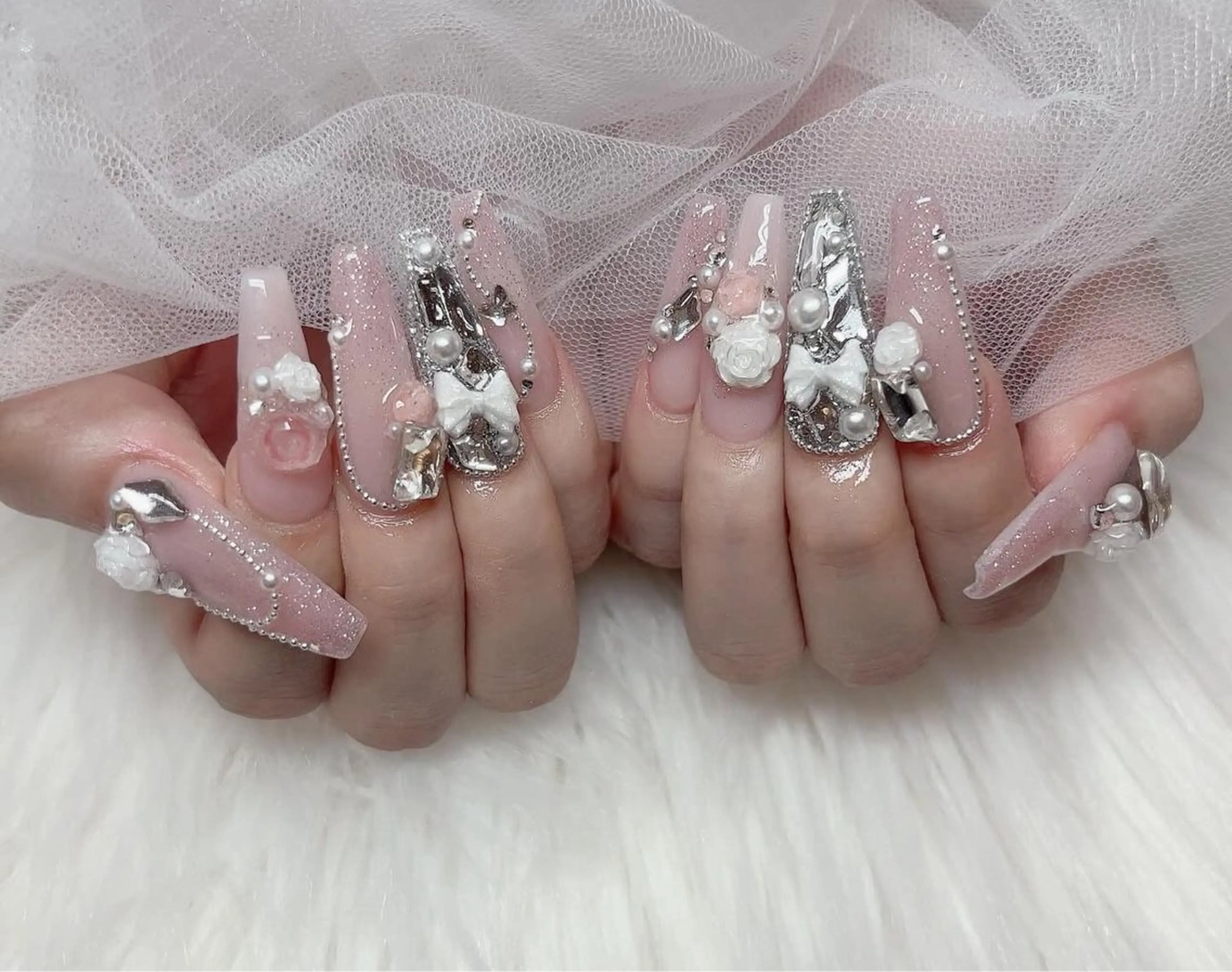 ネイル ジェルネイル 韓国ネイル マグネットネイル ネイルチップ 冬ネイル ハンドネイル Lenie Nailのネイルデザイン