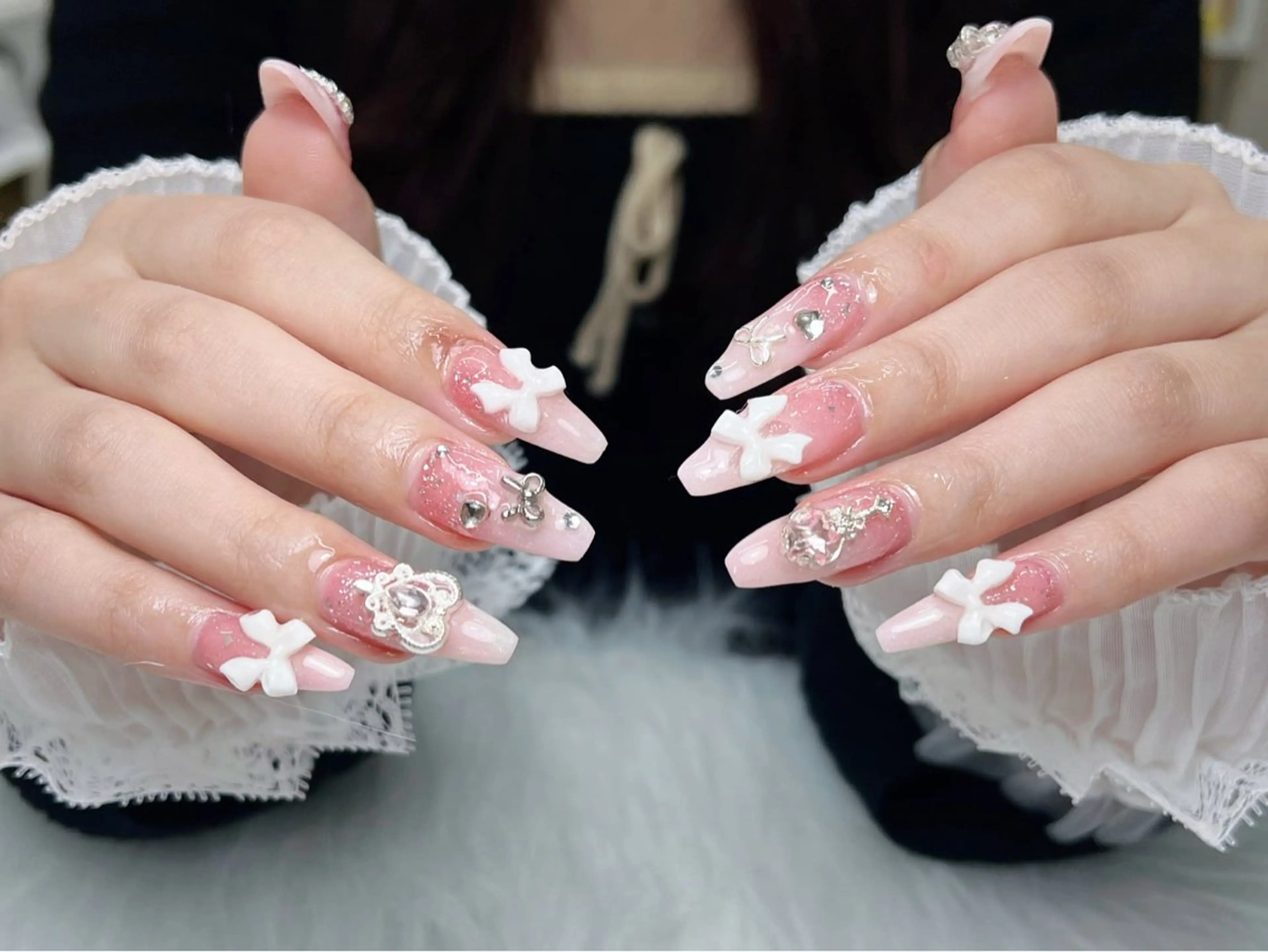 ネイル 長さ出し フットネイル フレンチネイル ジェルネイル ガラスフレンチ ハンドネイル ハンドケア Nova Nail Salonのネイルデザイン