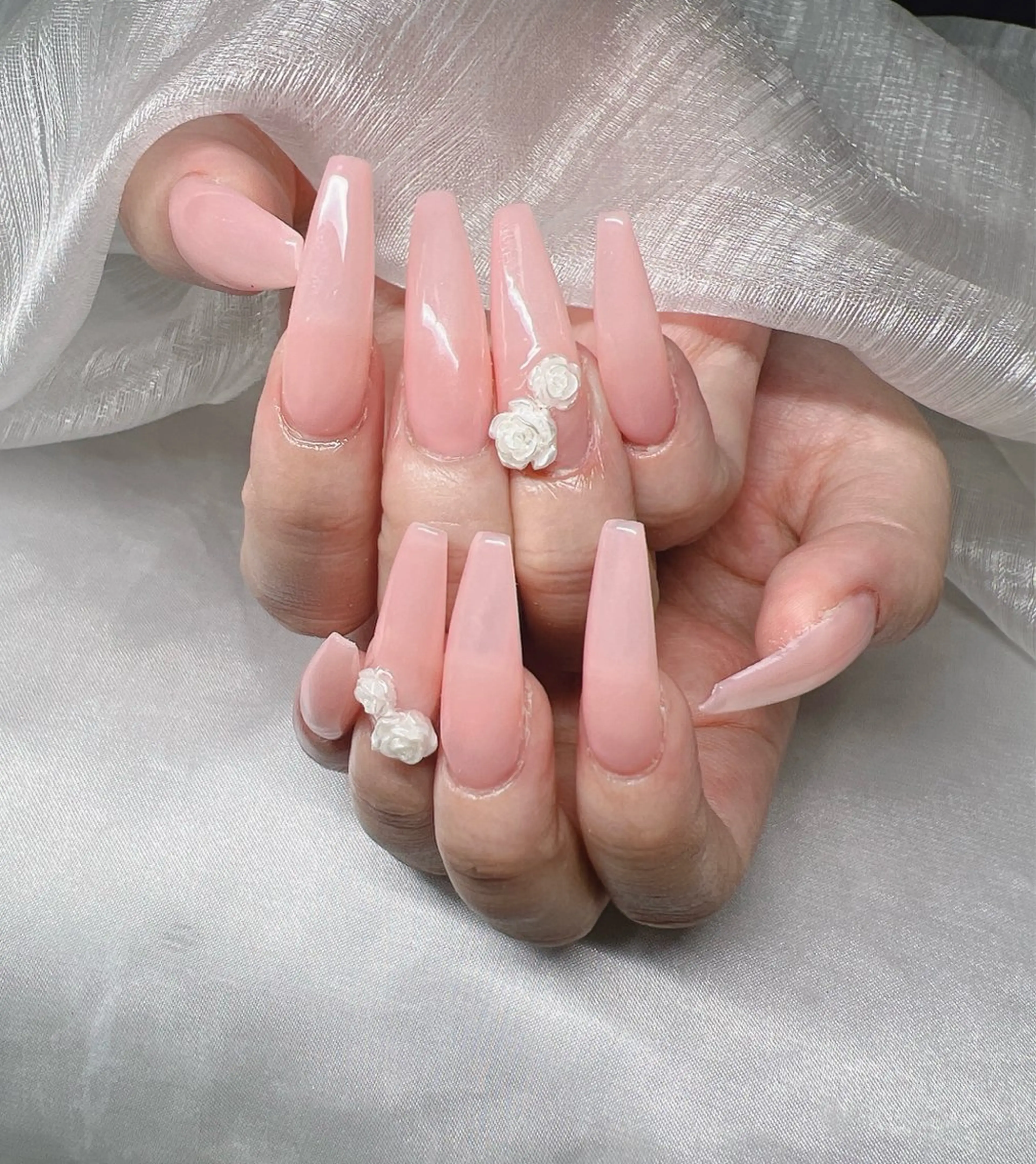 ネイル 長さ出し グラデーション 卒業式 キラキラネイル マグネットネイル ハンドネイル Lee Nailsのネイルデザイン